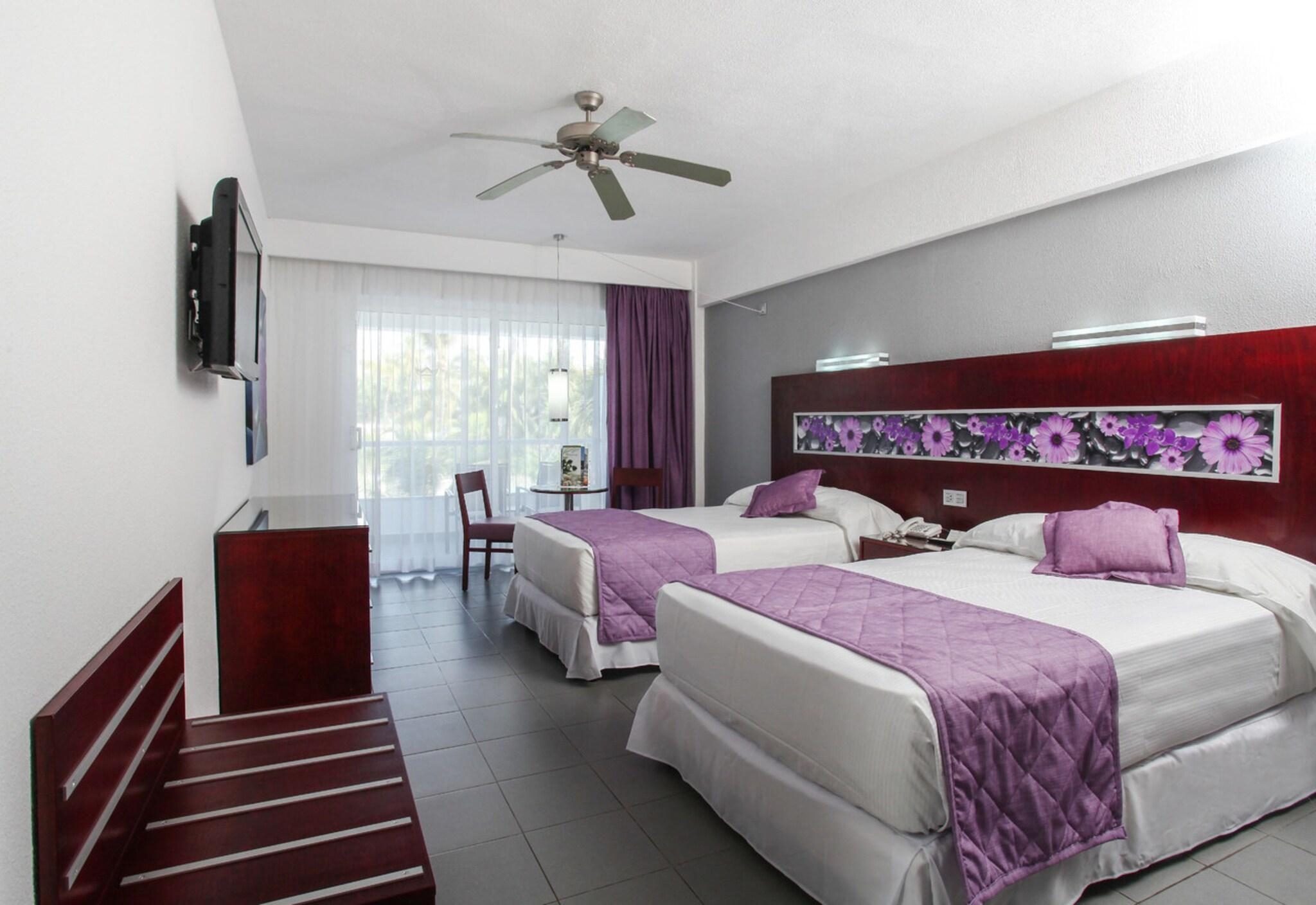 Foto de Riu Naiboa All Inclusive
