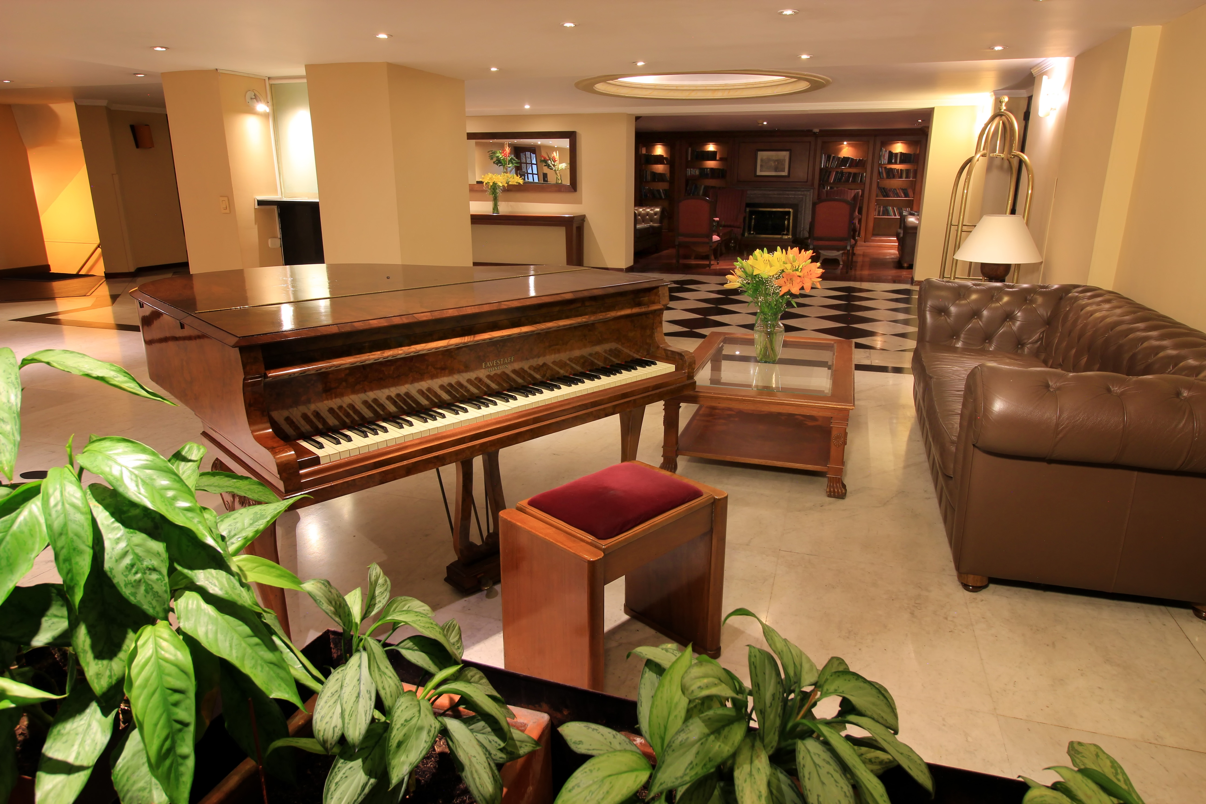 Foto de Windsor House INN BY GEH SUITES