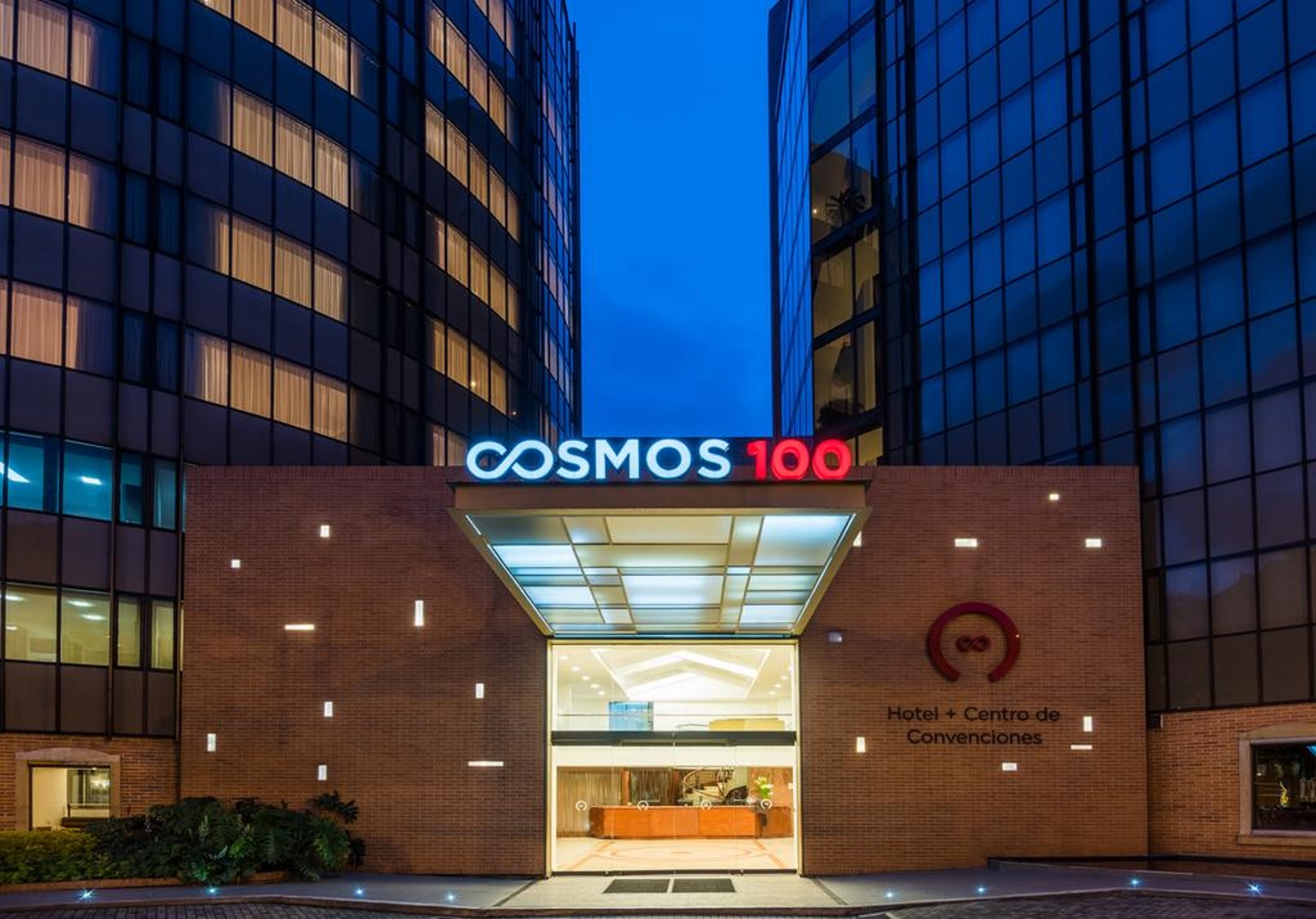 Foto de Cosmos 100 Hotel y Centro de Convenciones
