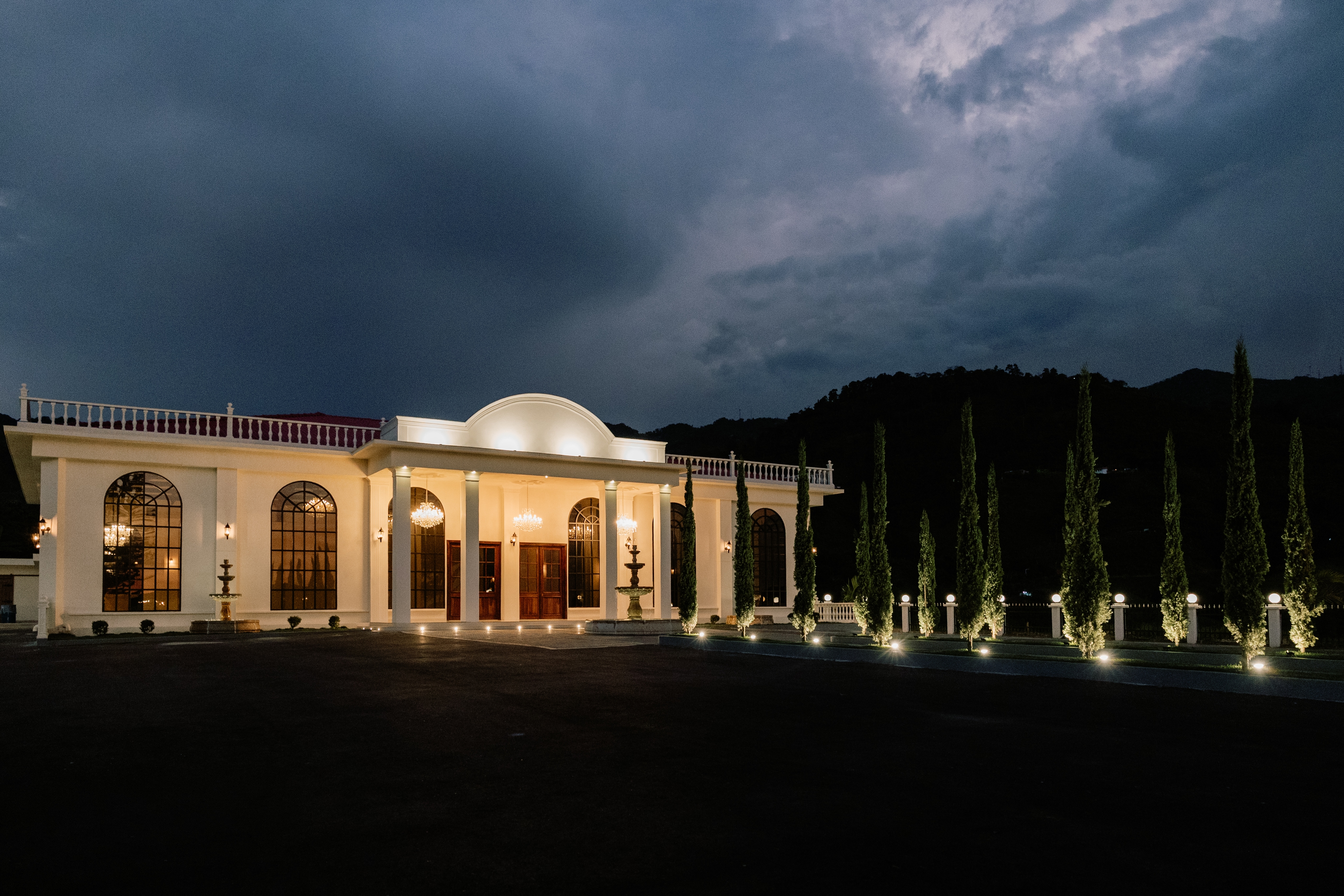 CATLEYA ROYAL CLUB