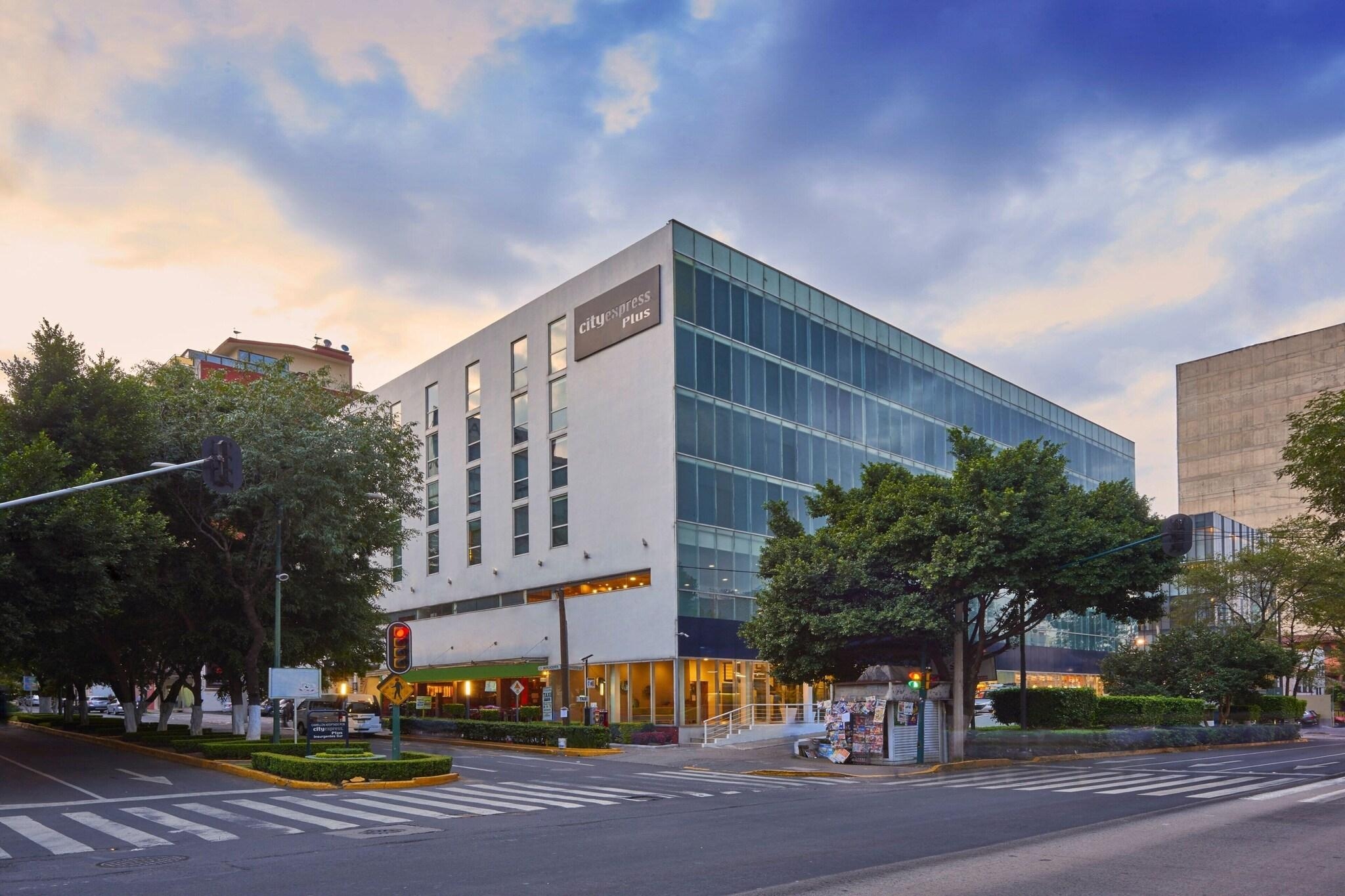 Foto de City Plus Insurgentes Sur
