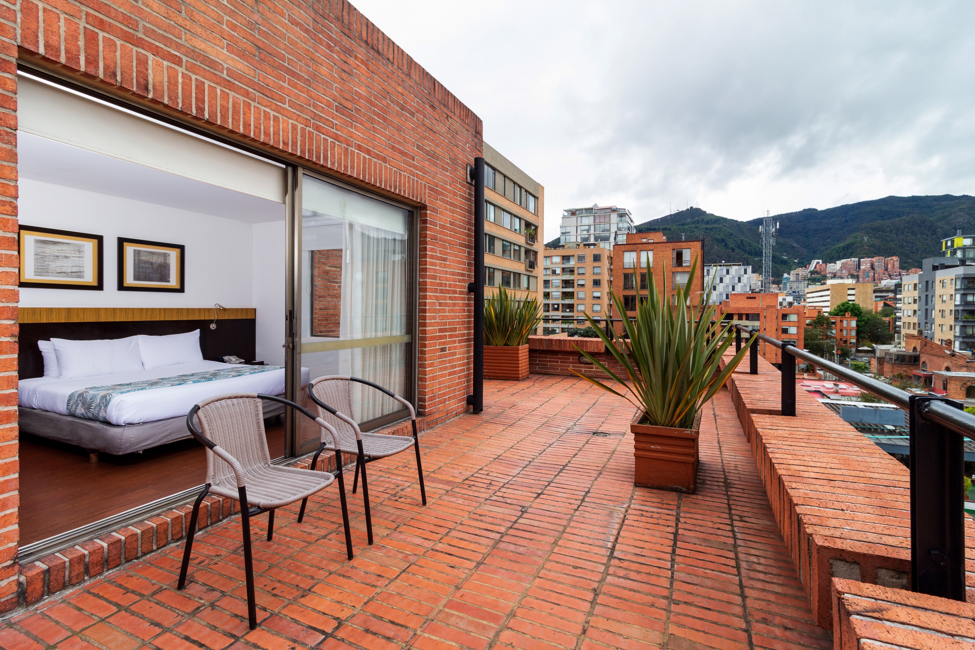 Foto de Hotel Madisson Inn Luxury By Geh Suites