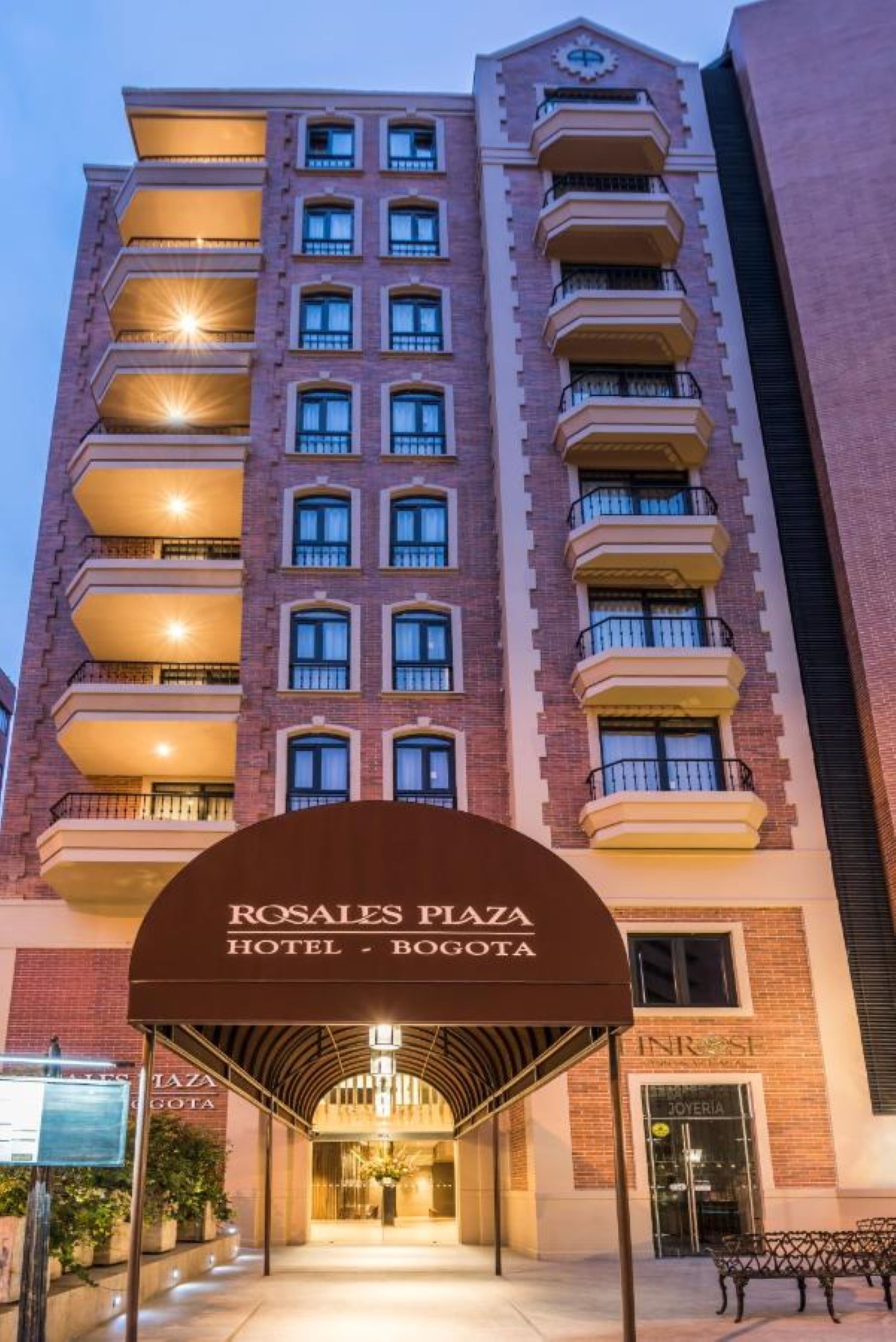 Foto de Rosales Plaza