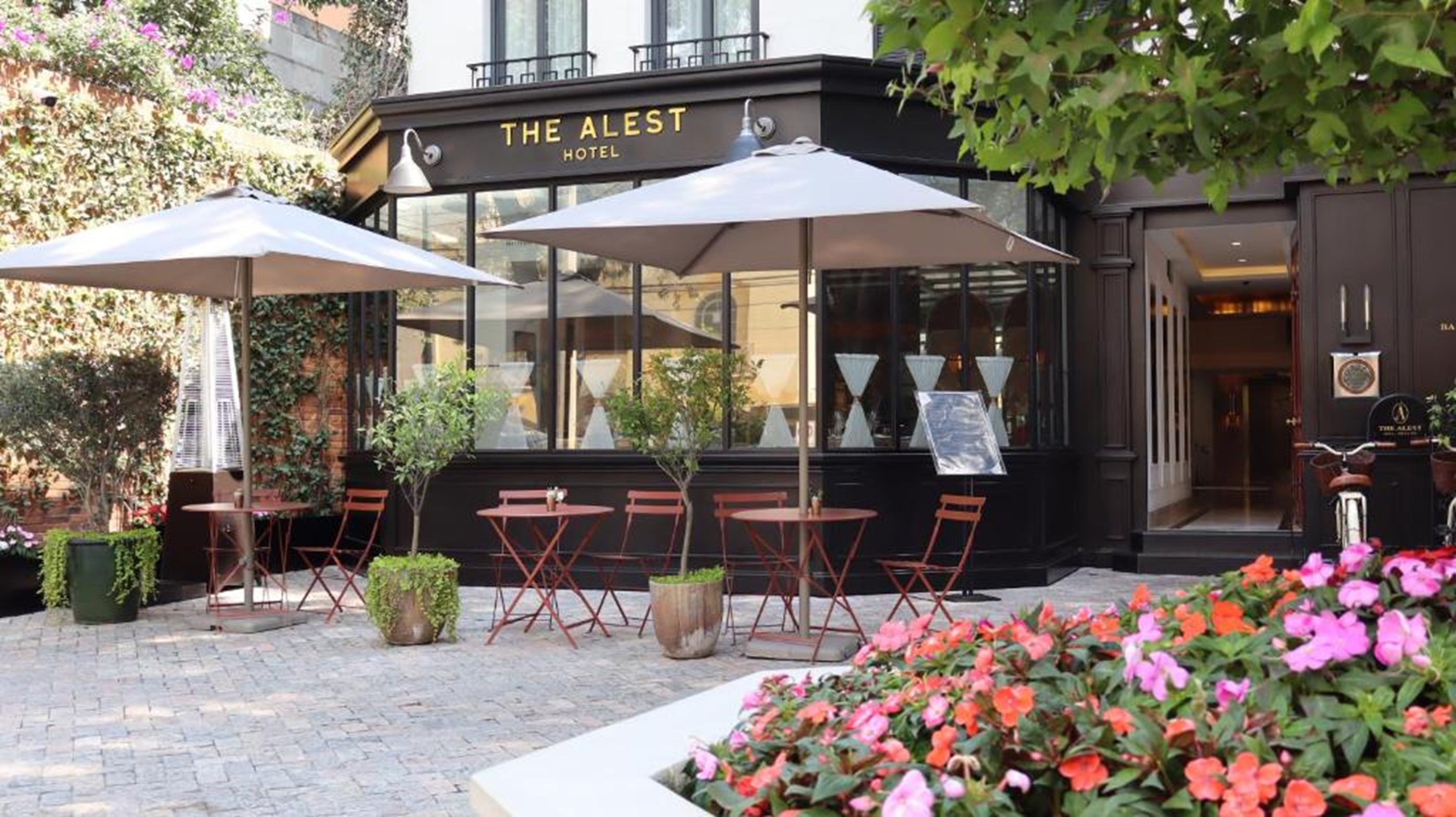 The Alest Hotel