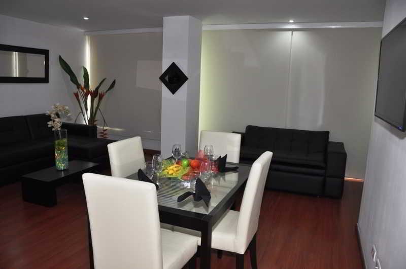 Foto de ApartaSuites Plaza Modelia