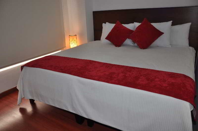 Foto de ApartaSuites Plaza Modelia