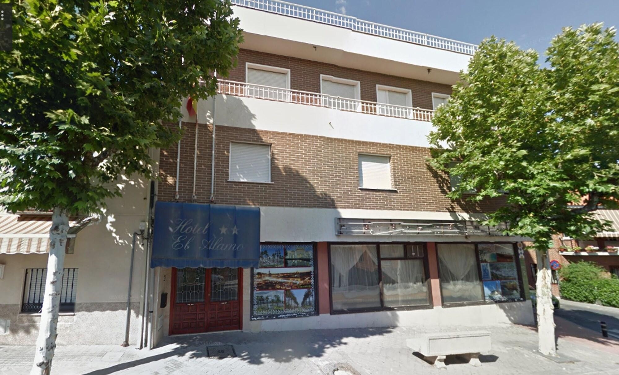 Hotel El Álamo