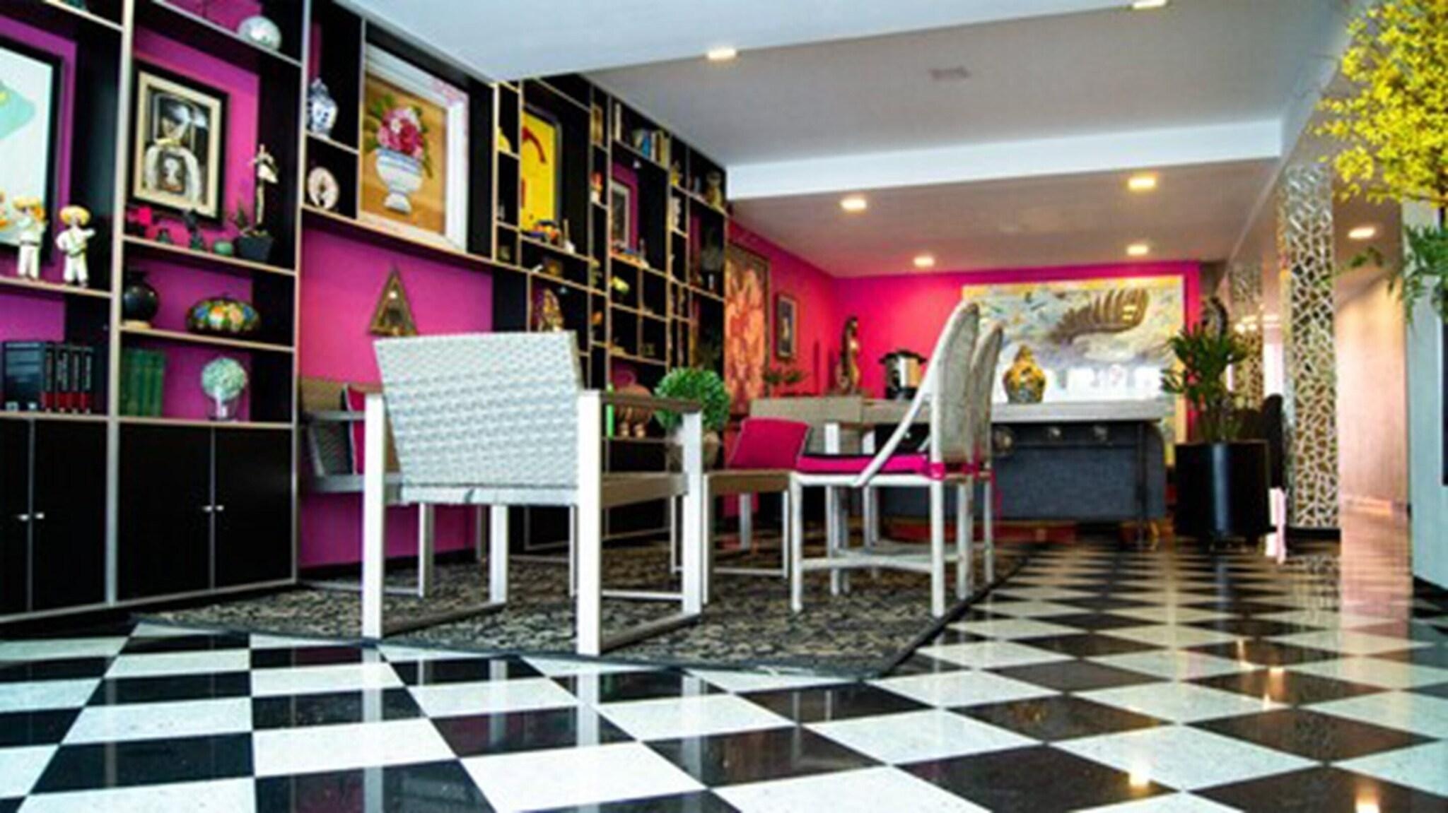 Foto de Hotel Dharma