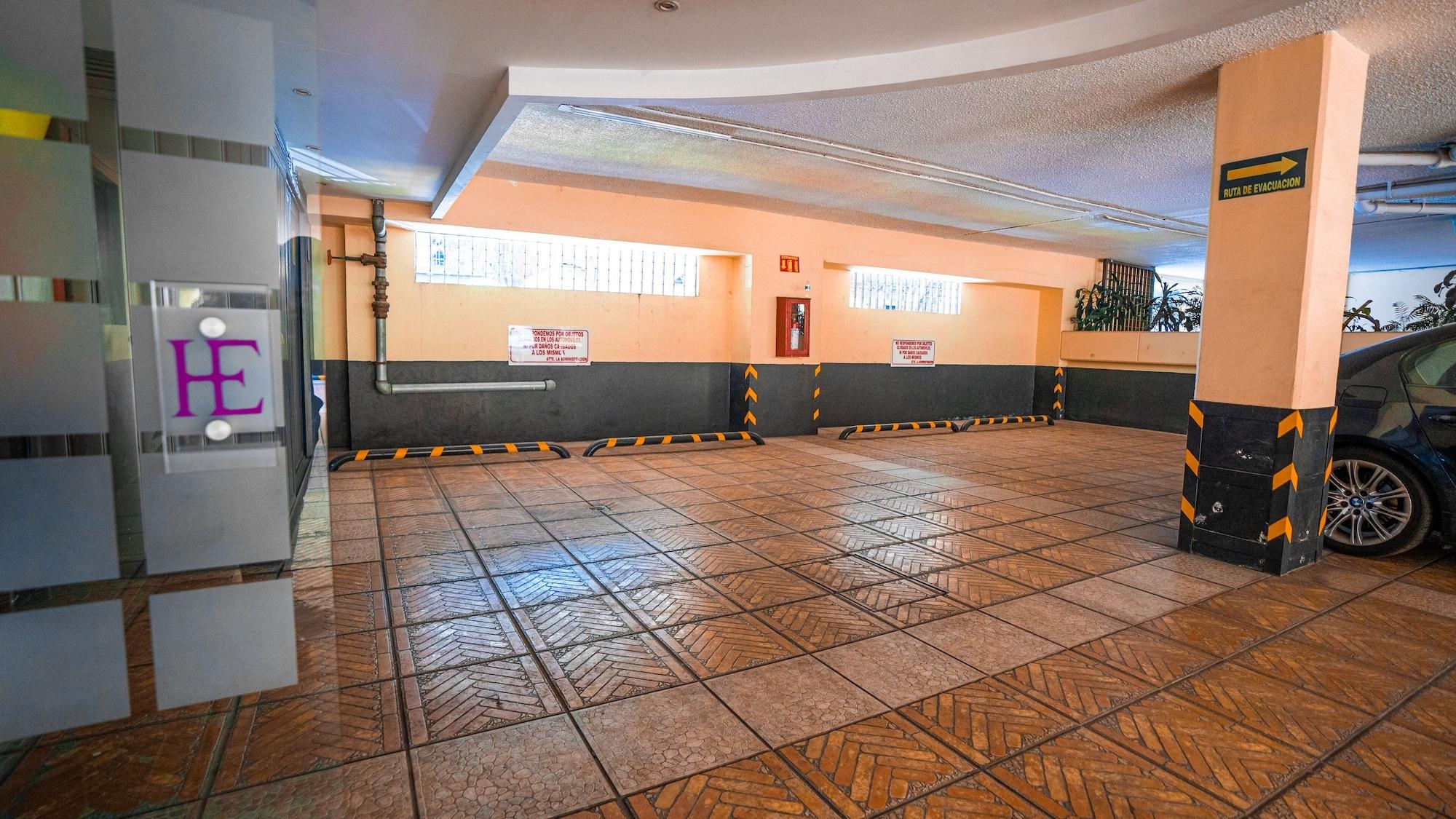 Foto de Hotel Embassy