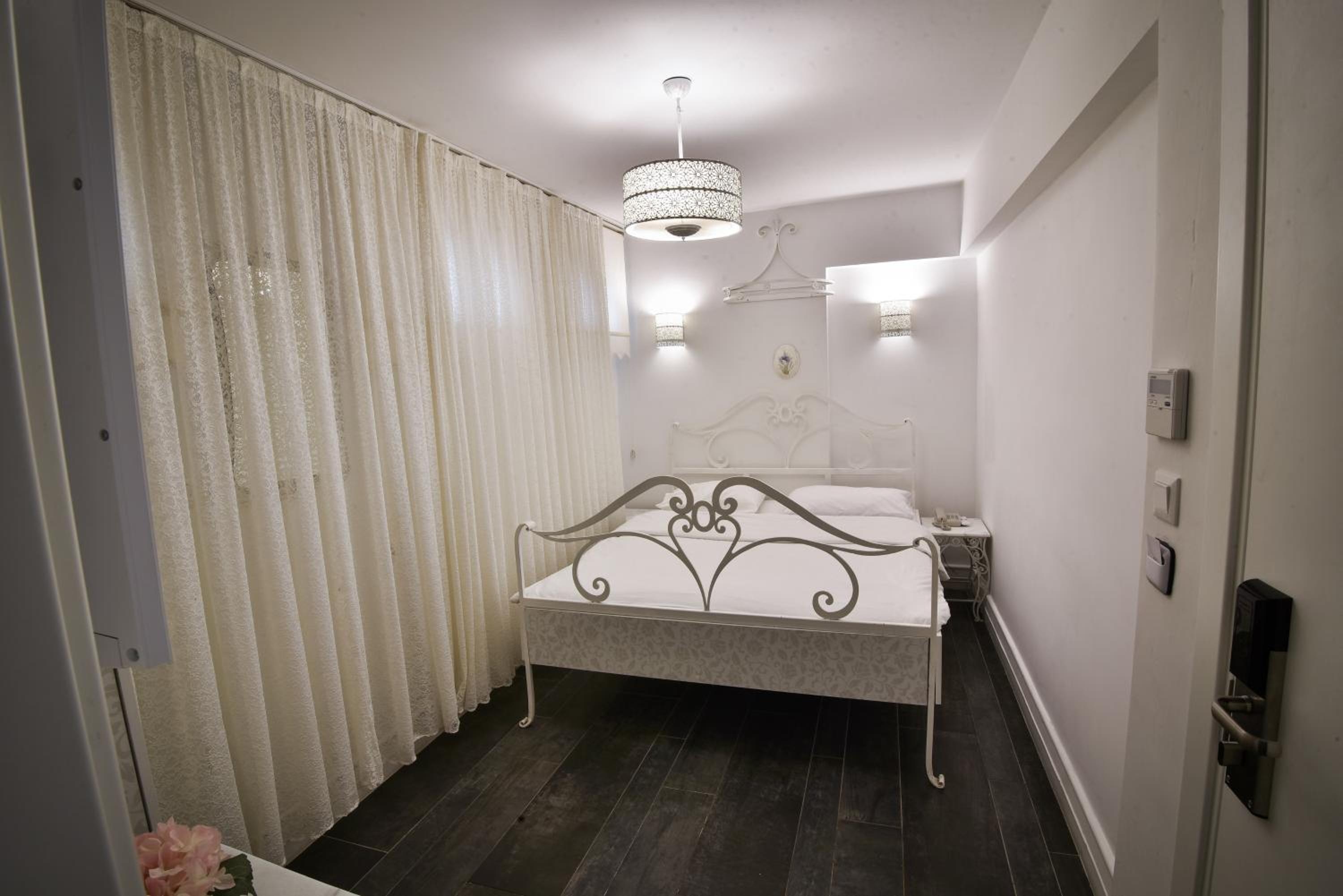 Foto de Büyükada Port Hotel
