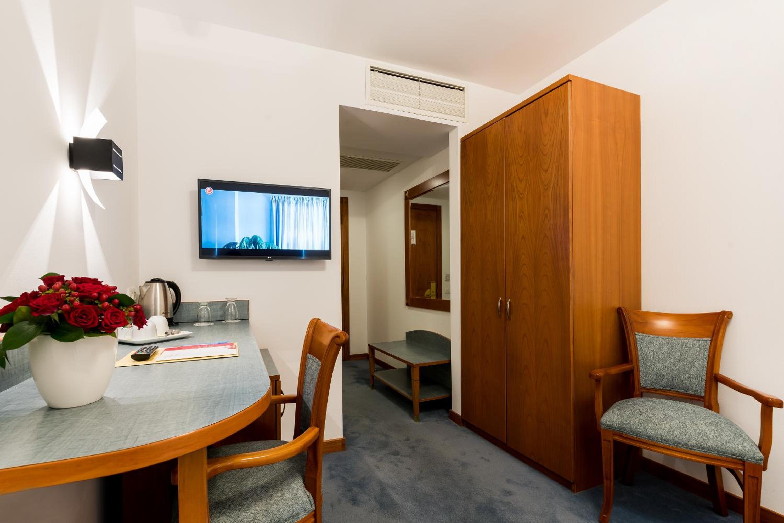Foto de Duke Romana Suites by Olala!