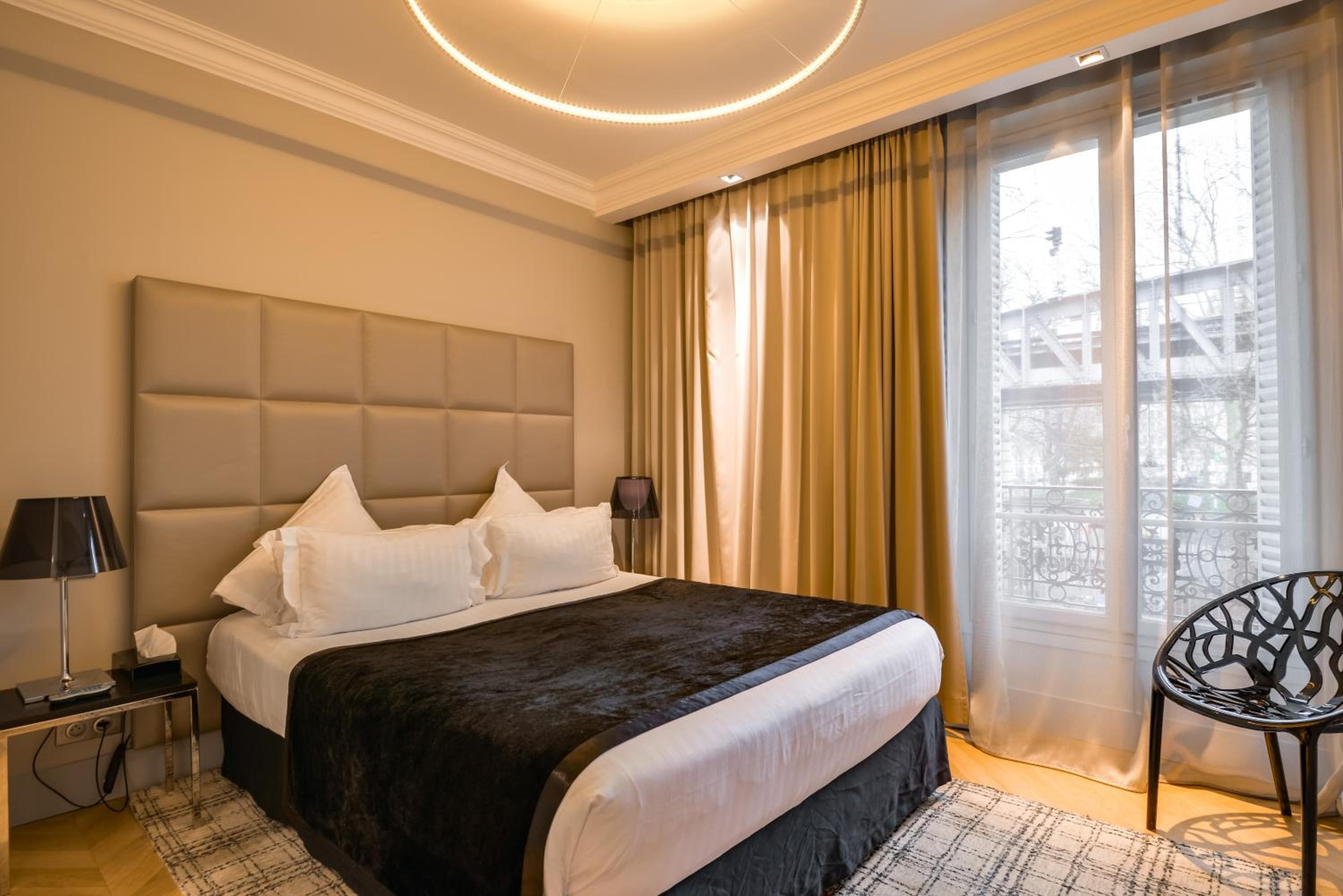 Foto de First Hotel Paris Tour Eiffel