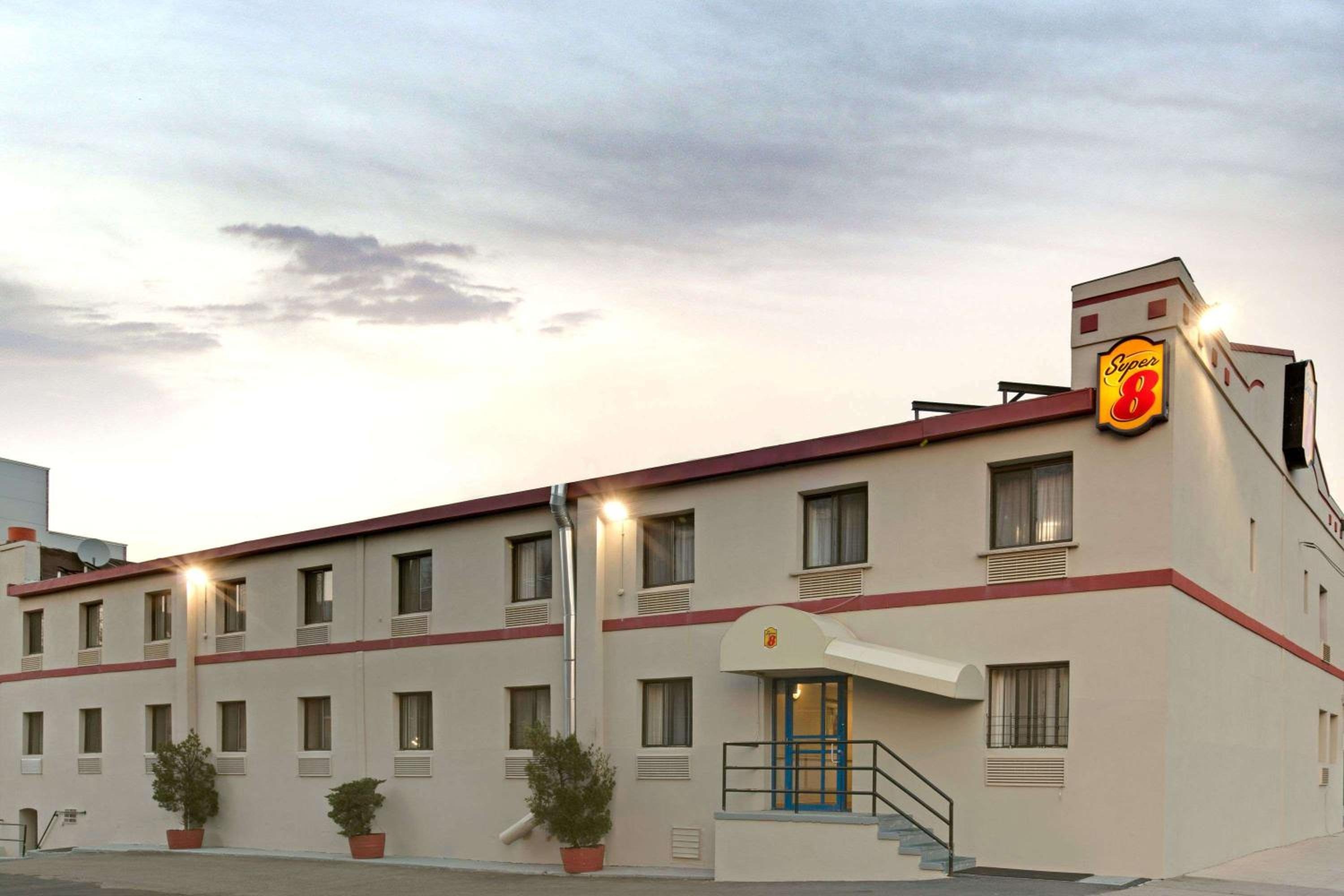 Foto de Super 8 by Wyndham Long Island City LGA Hotel