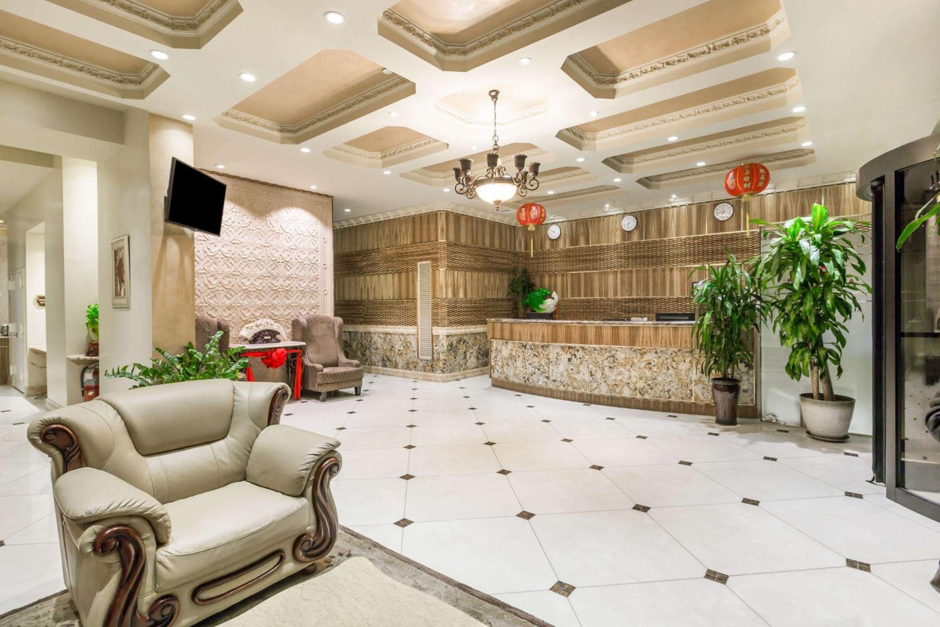 Foto de Ramada by Wyndham Flushing Queens