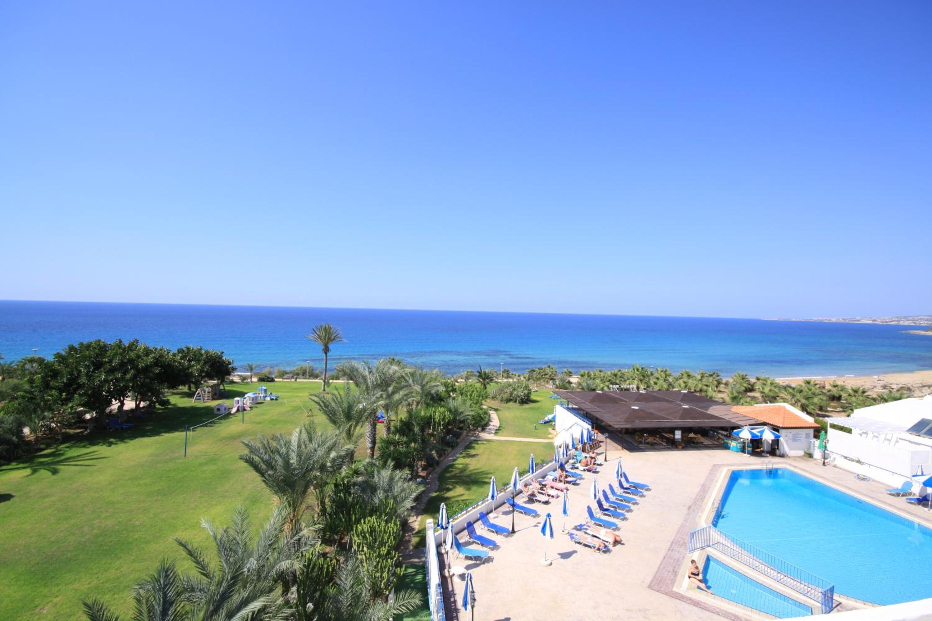 Foto de Helios Bay Hotel and Suites