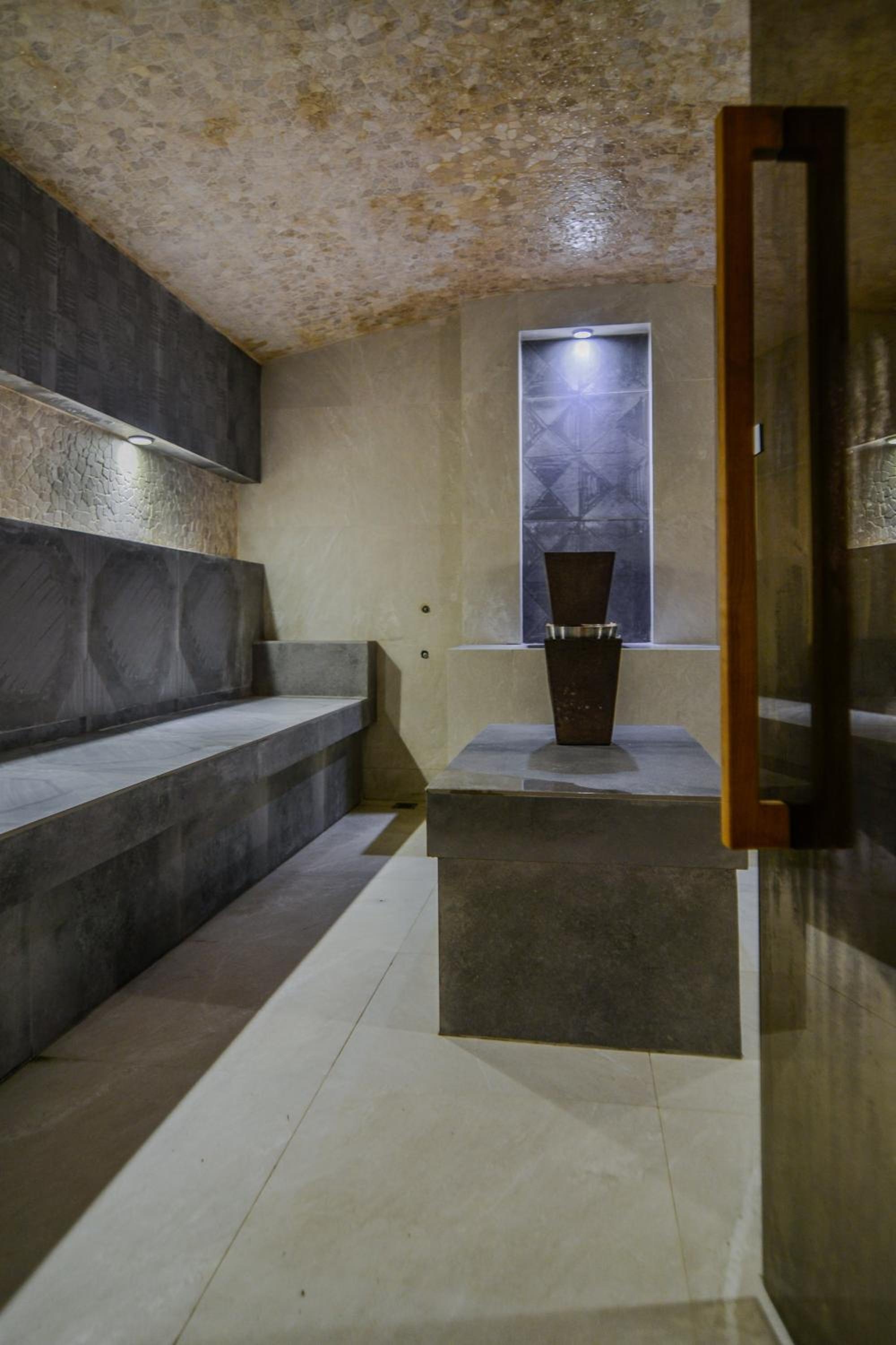 Foto de AYA Estate Relais & Chateaux
