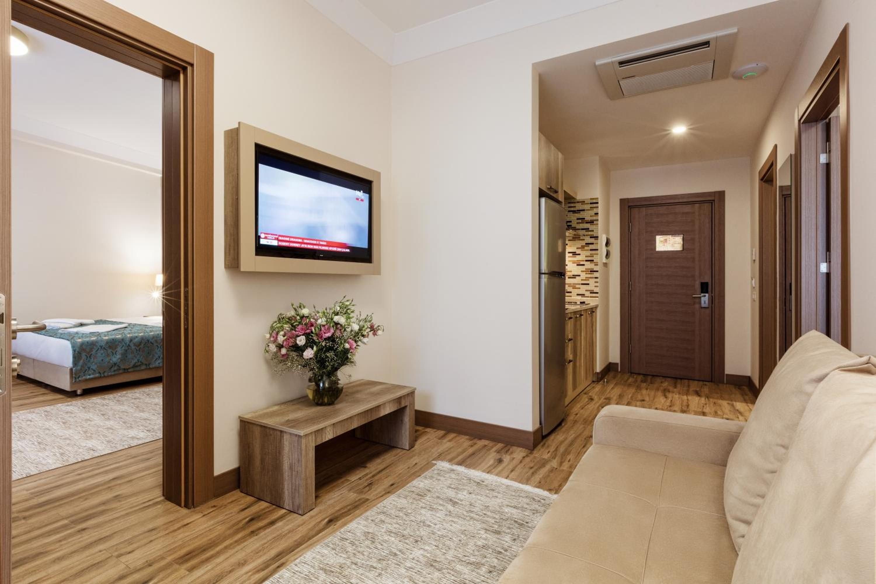 Foto de Mari Suites Hotel
