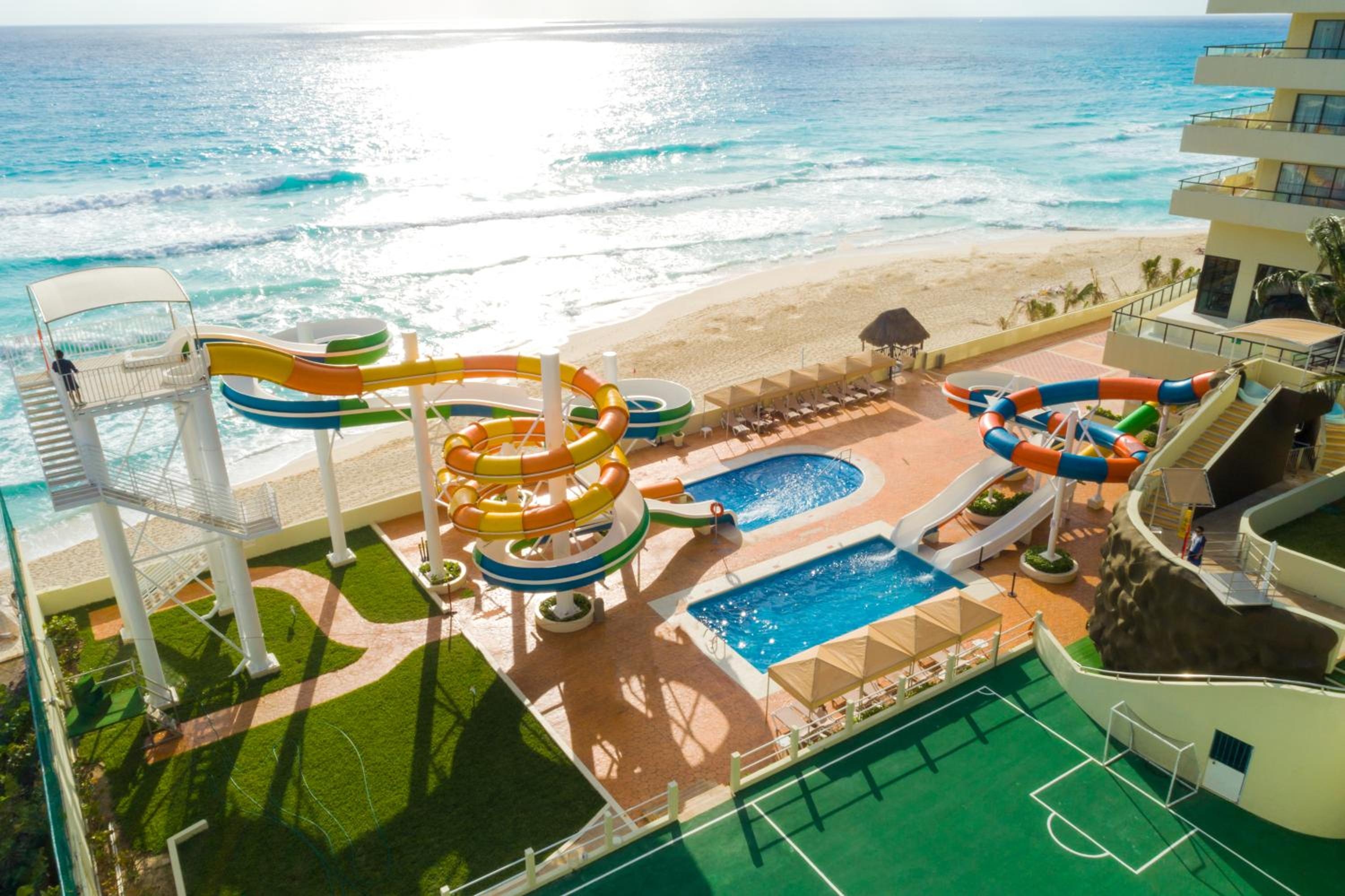 Foto de Crown Paradise Club Cancun - All Inclusive