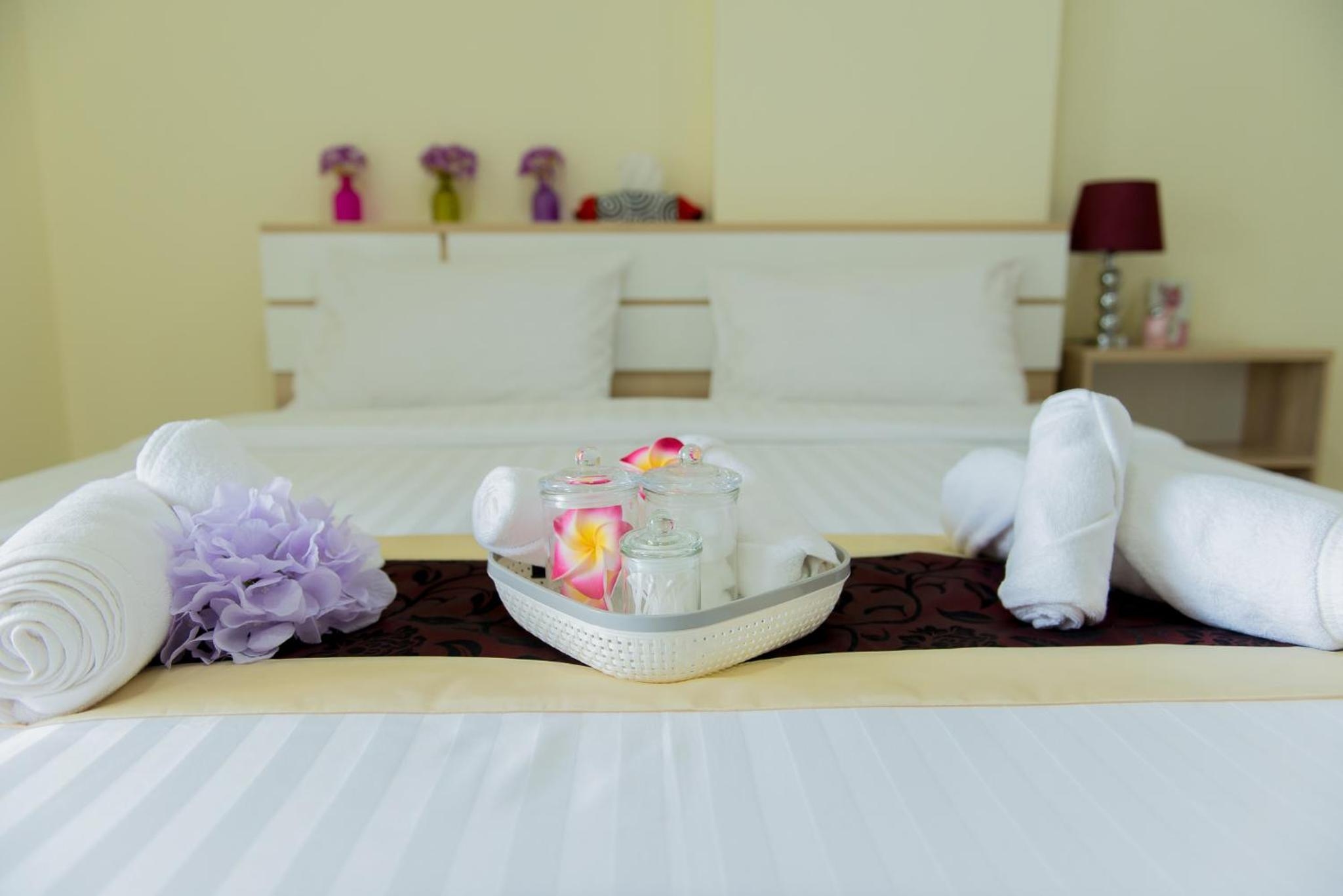 Foto de Be My Guest 36