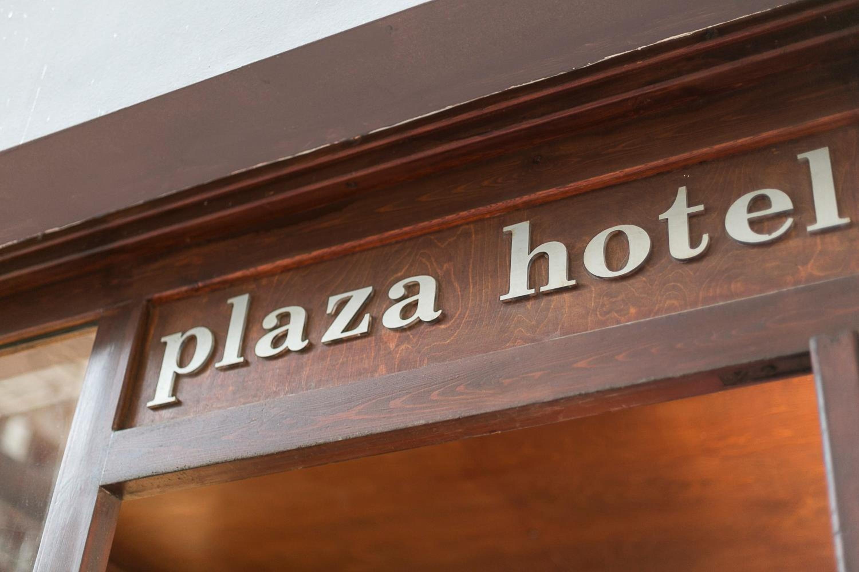 Plaza Hotel, Philian Hotels and Resorts