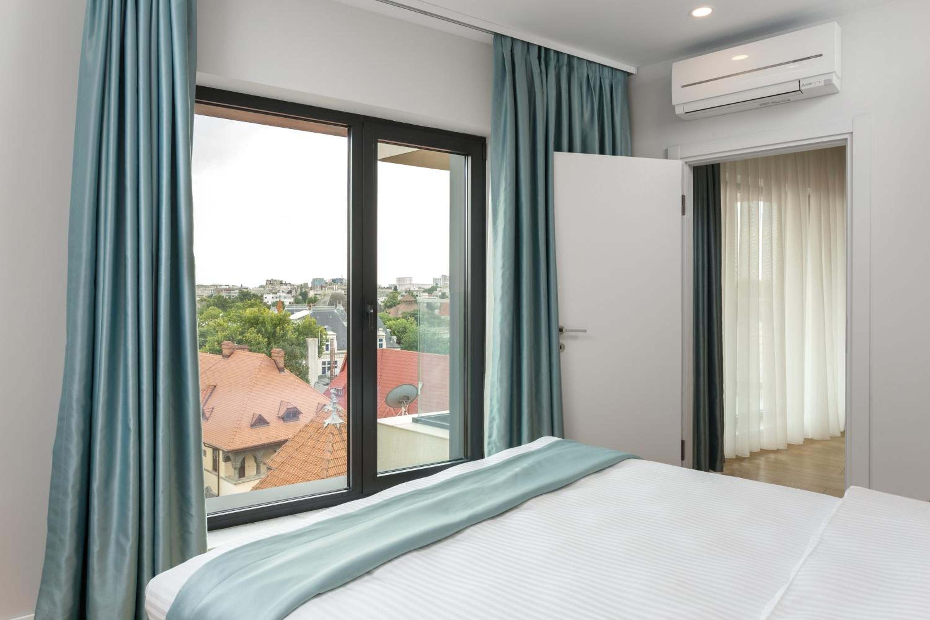Foto de Athina Suites Hotel
