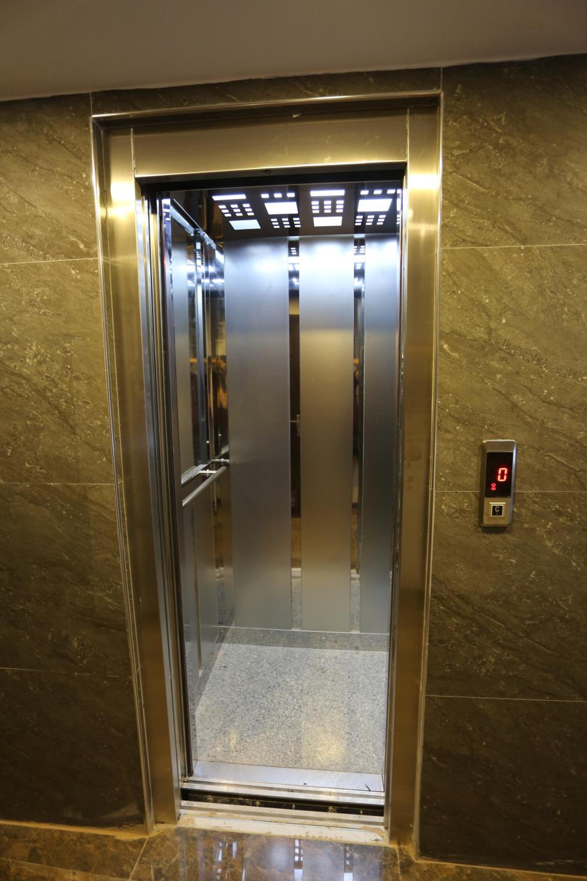 Foto de T-Square Residence
