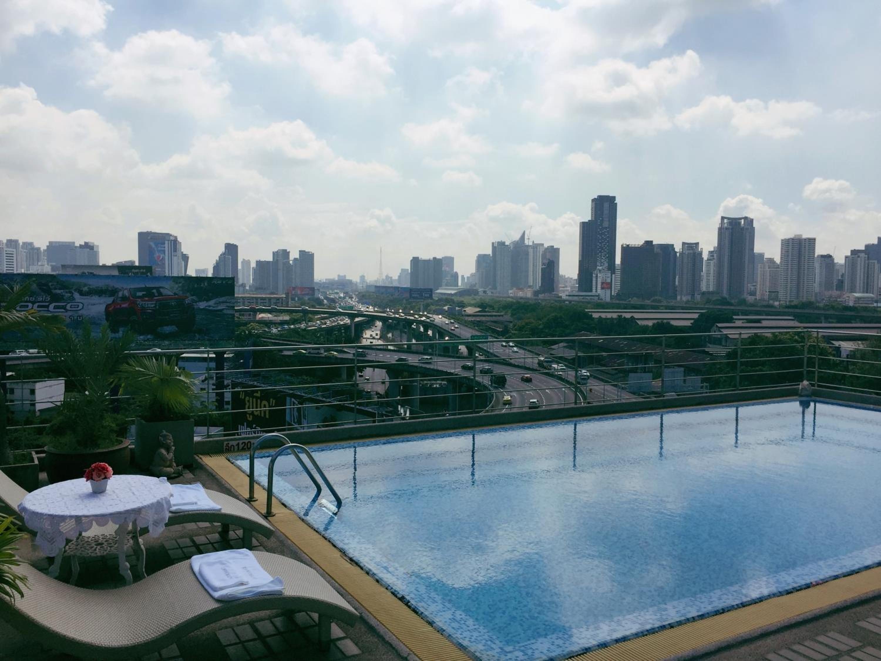 Foto de Interchange Tower Serviced Apartment - SHA Extra Plus