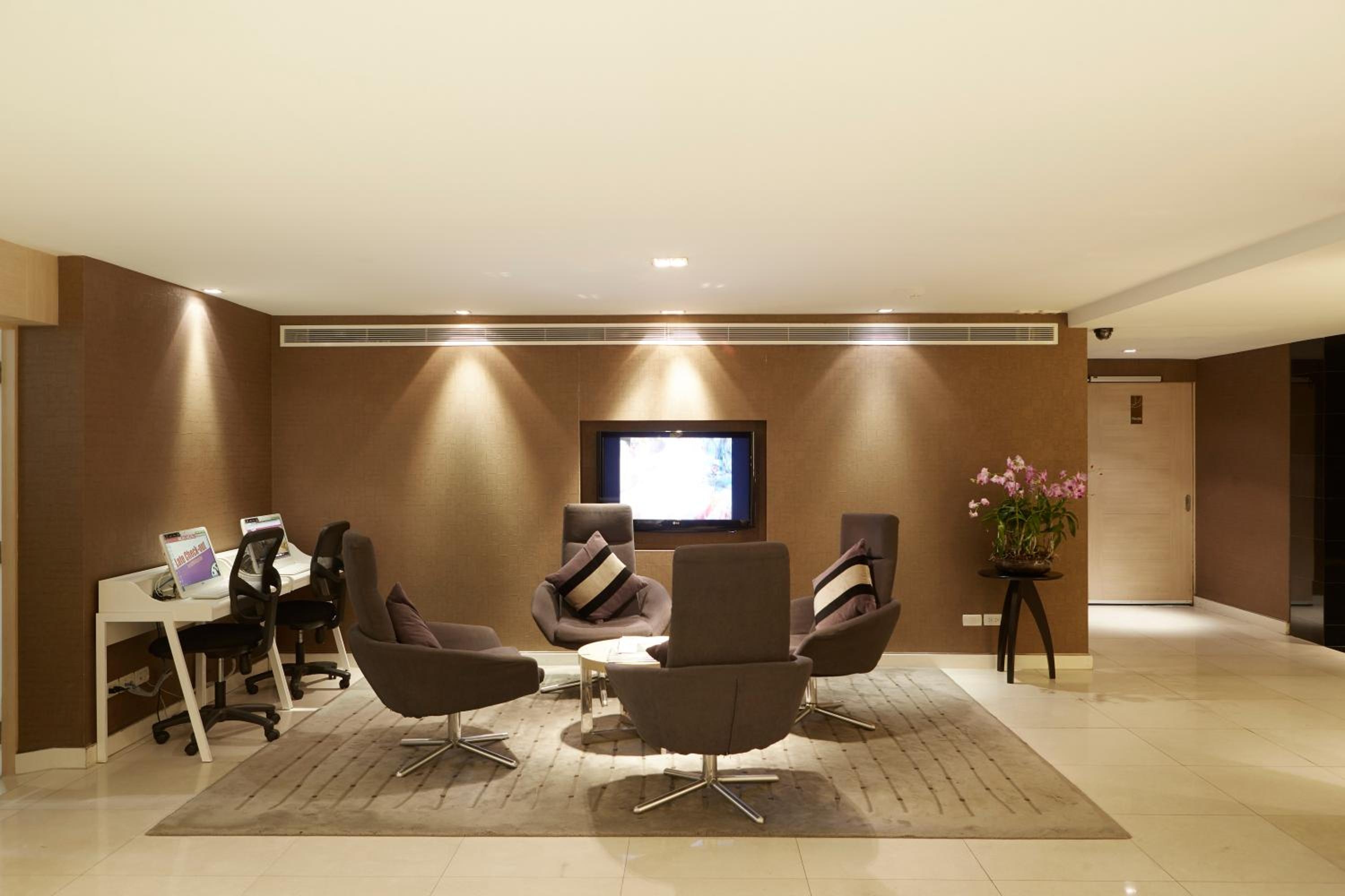 Sora Resort & Suites Sukhumvit