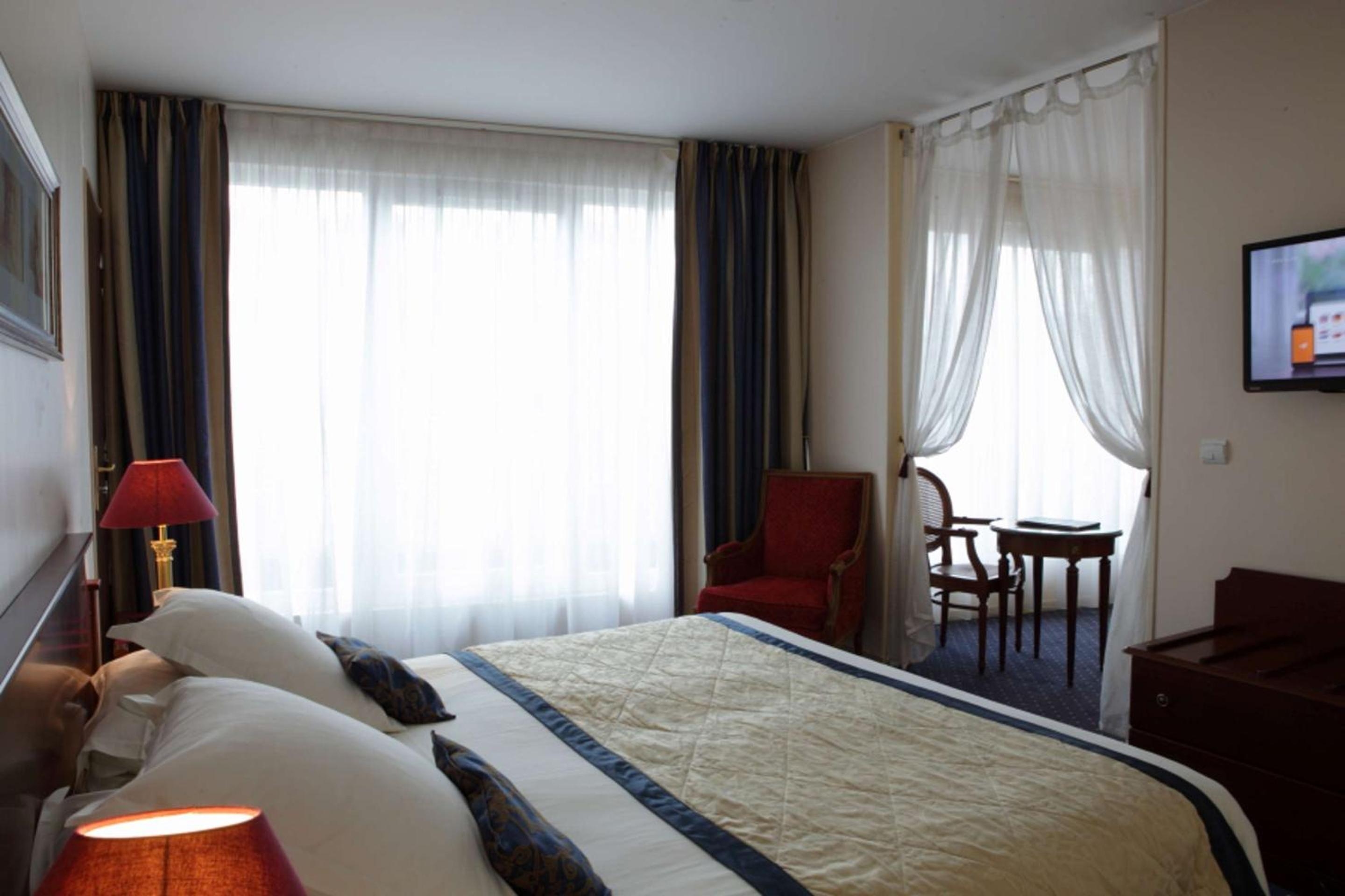 Foto de Amiral Hôtel