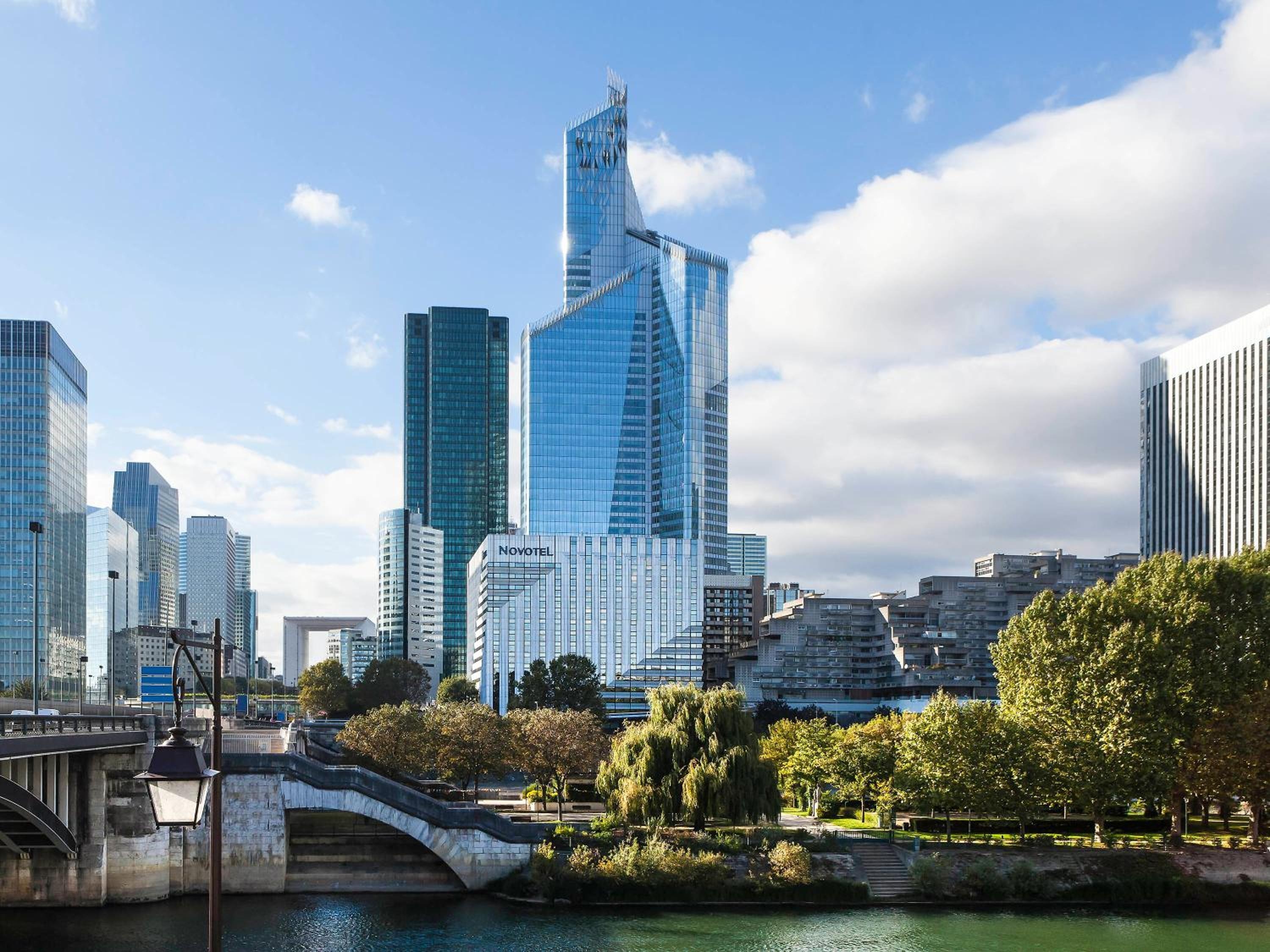Novotel Paris La Defense Esplanade