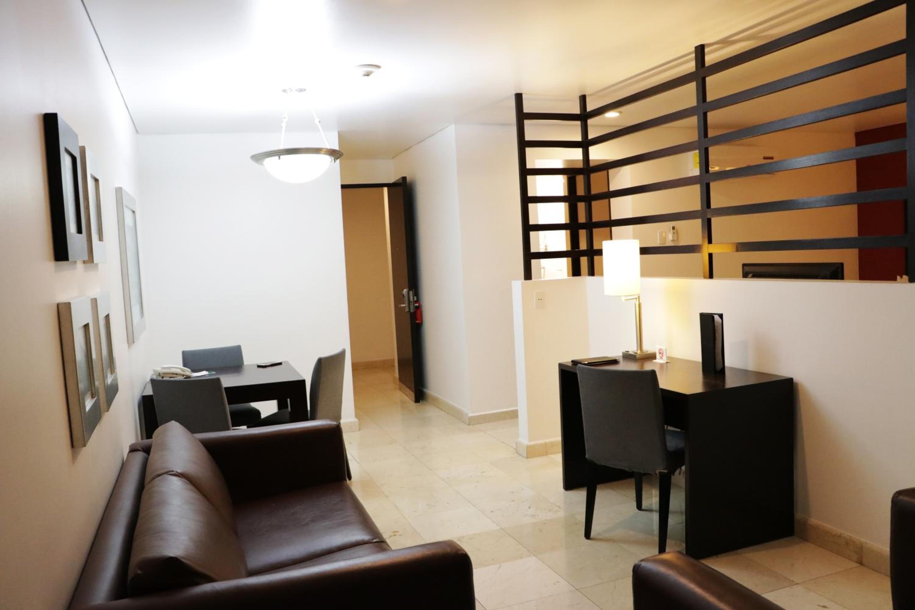 Foto de Hotel & Suites PF