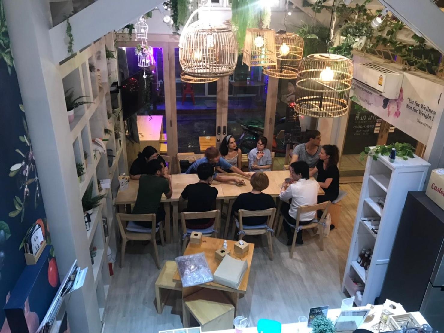 Kinnon Deluxe Hostel Coworking Cafe