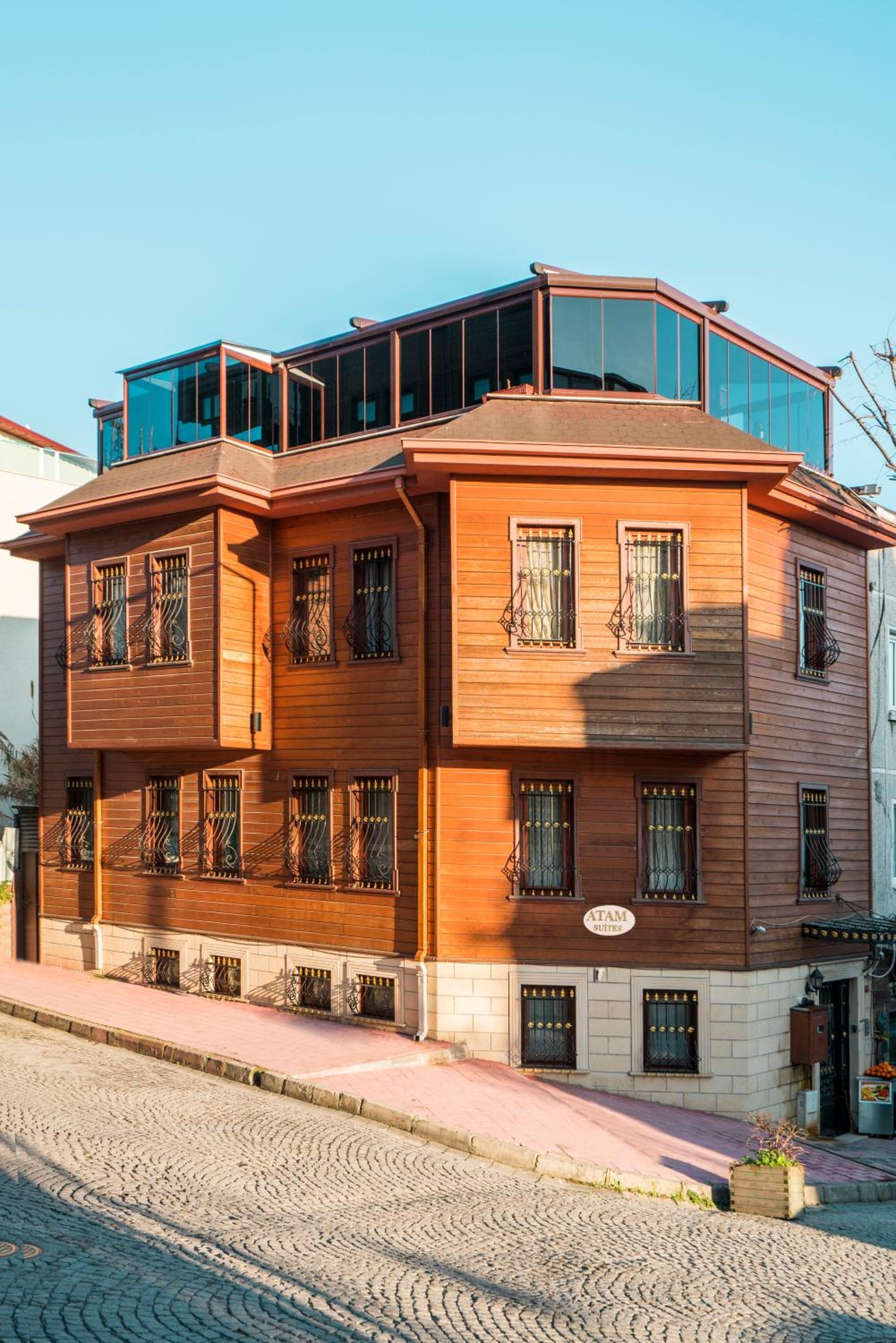 Atam Suites