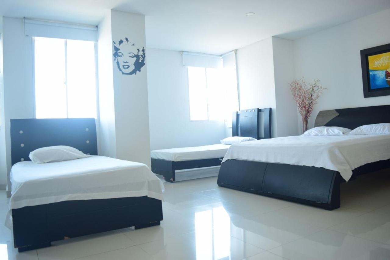 Foto de Hotel Intersuites