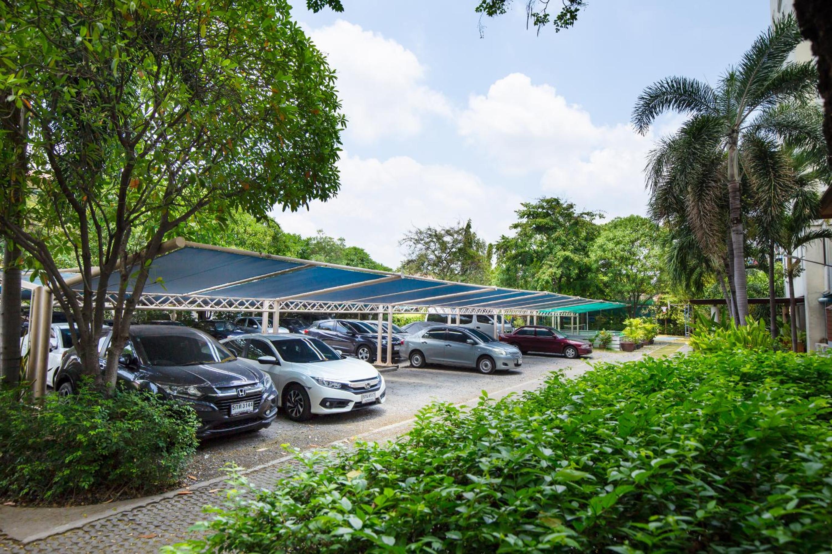 Foto de Lasalle Suites Hotel & Residence