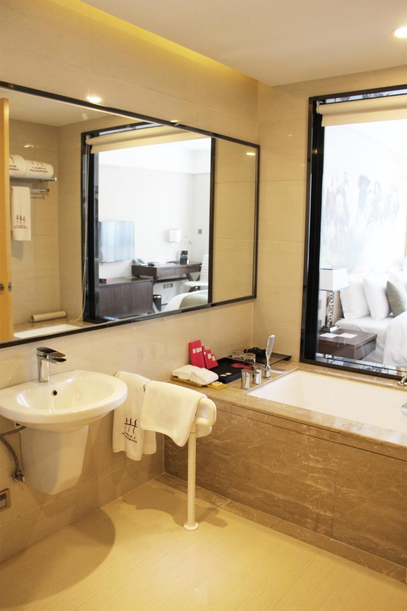 Foto de Hotels & Preference Hualing Tbilisi