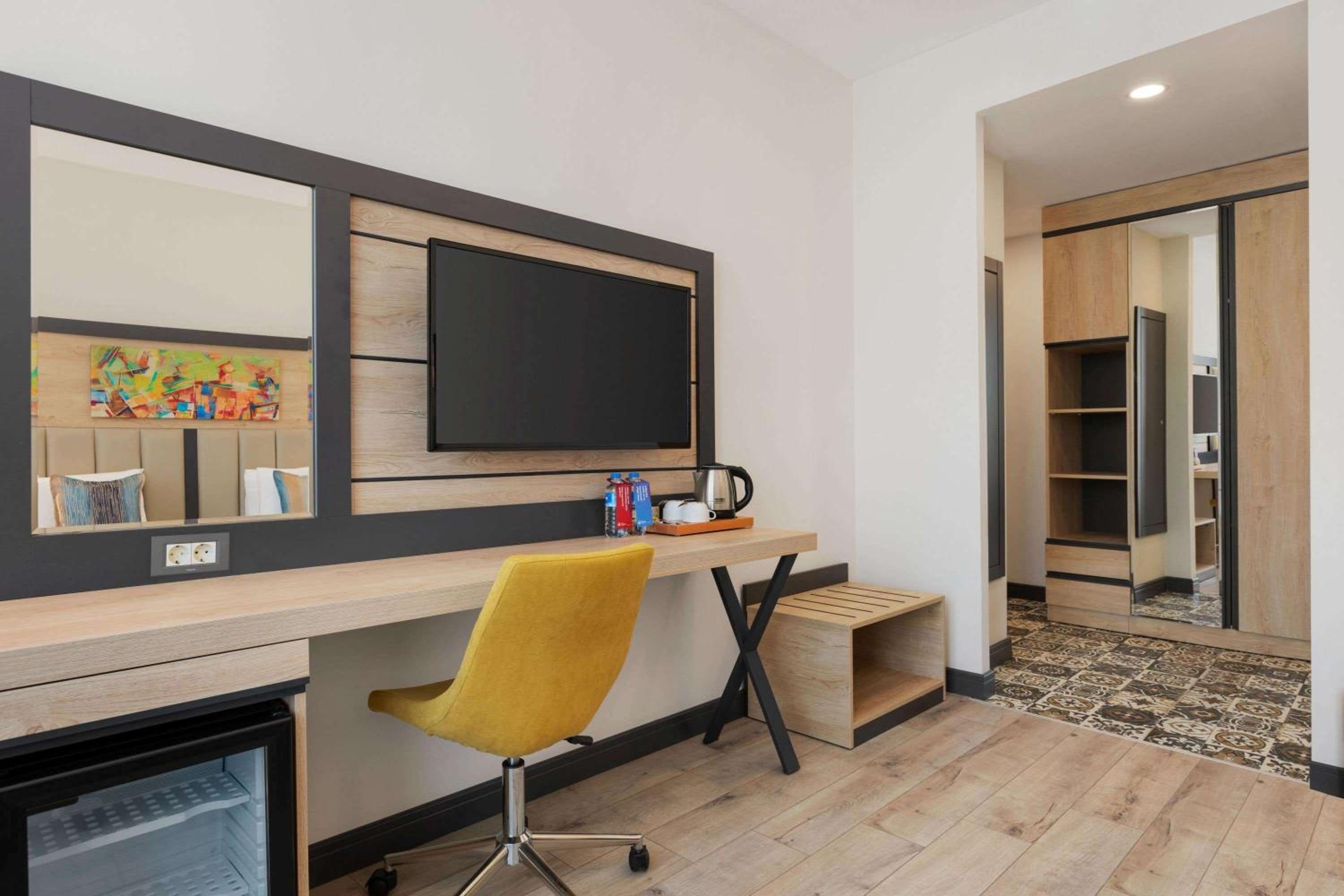 Foto de Ramada Encore By Wyndham Istanbul Basin Express