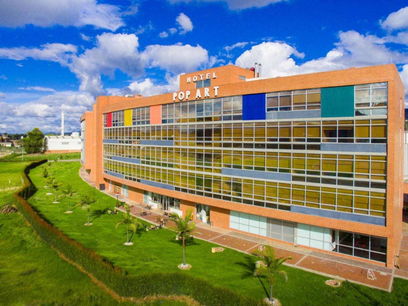 Pop Art Hotel Tocancipa y Centro de Convenciones
