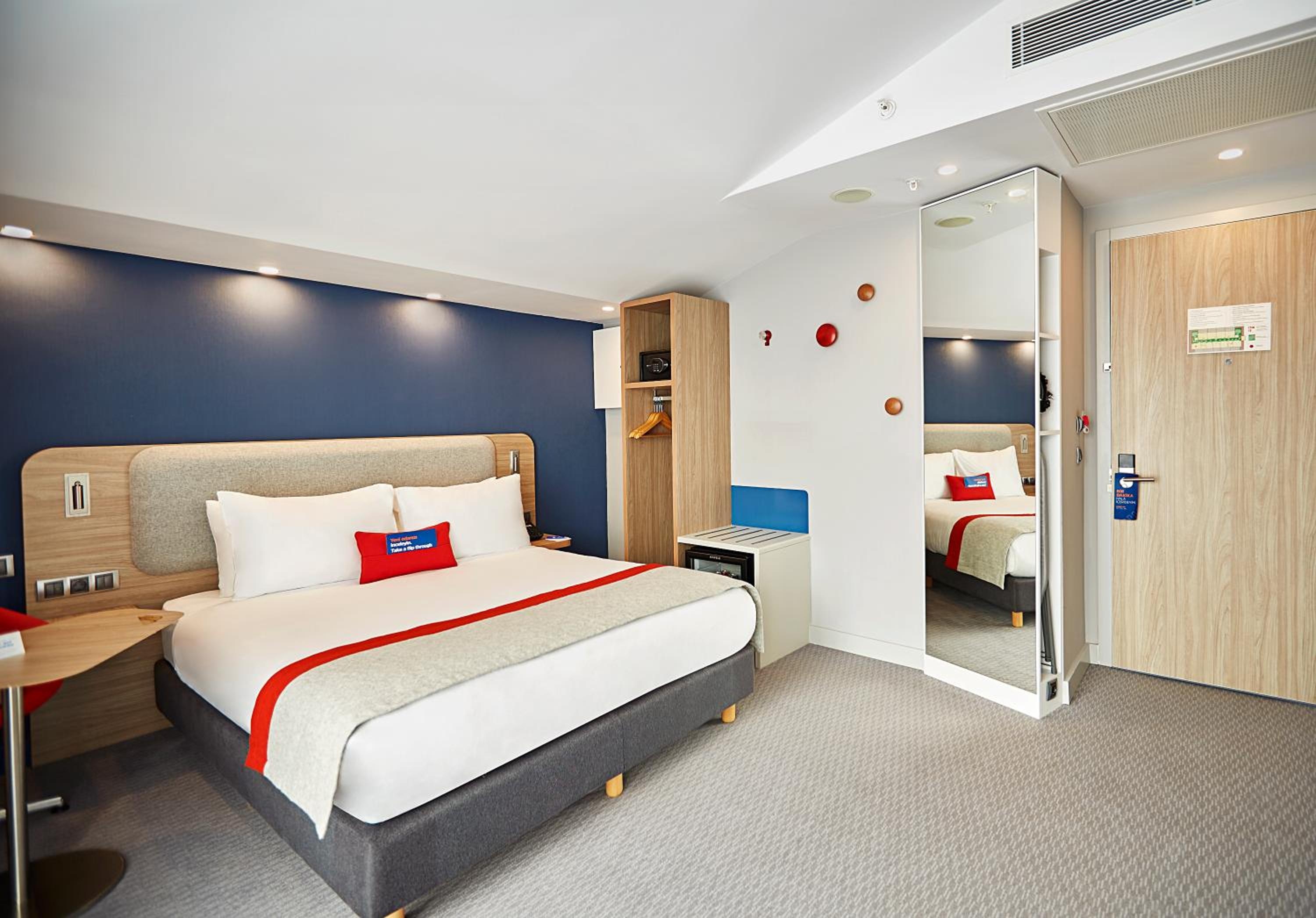 Foto de Holiday Inn Express - Istanbul - Atakoy Metro by IHG