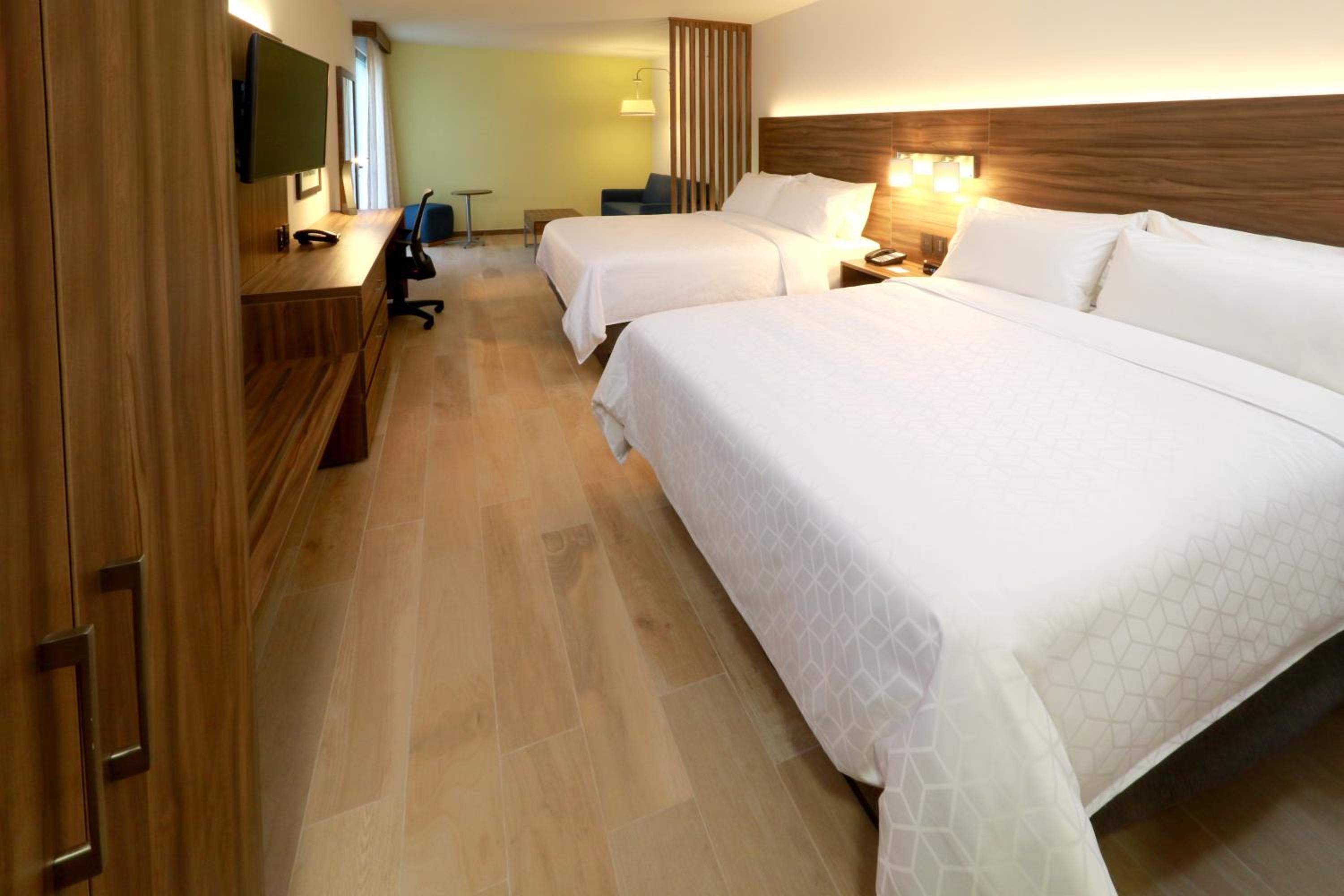 Foto de Holiday Inn Express & Suites - Playa del Carmen by IHG