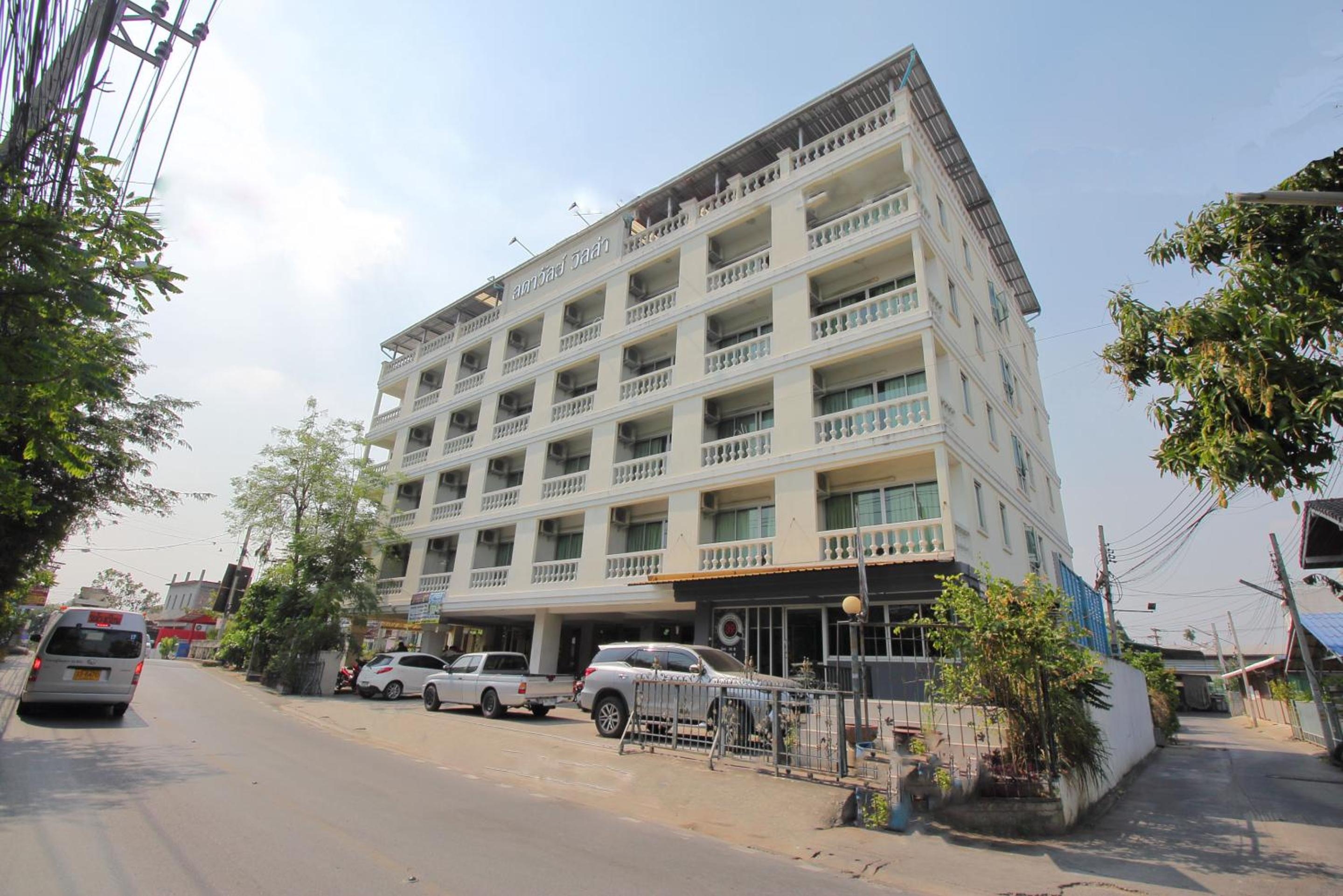 Super OYO 498 Ladawan Villa