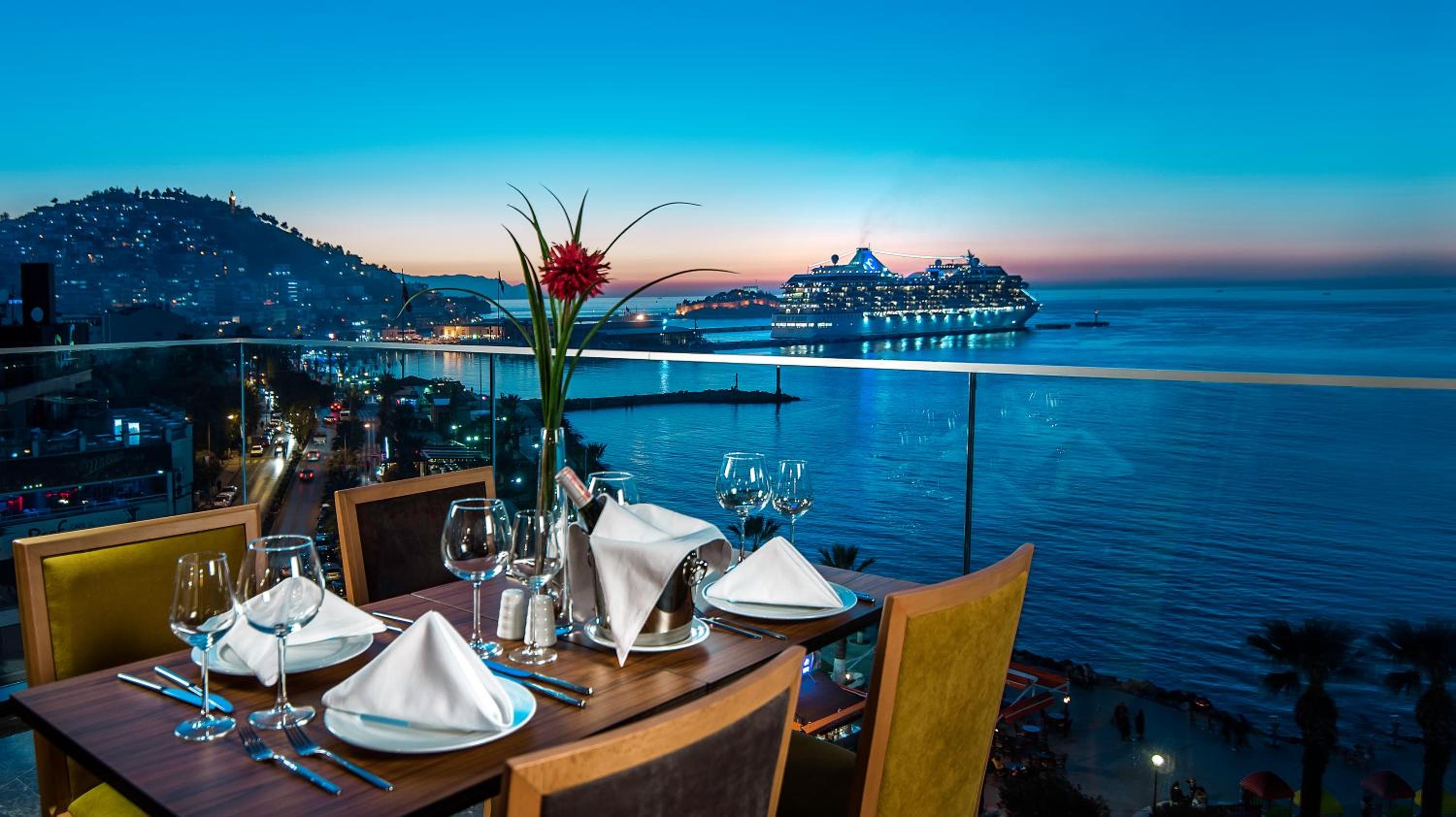 Foto de Ilayda Avantgarde Hotel