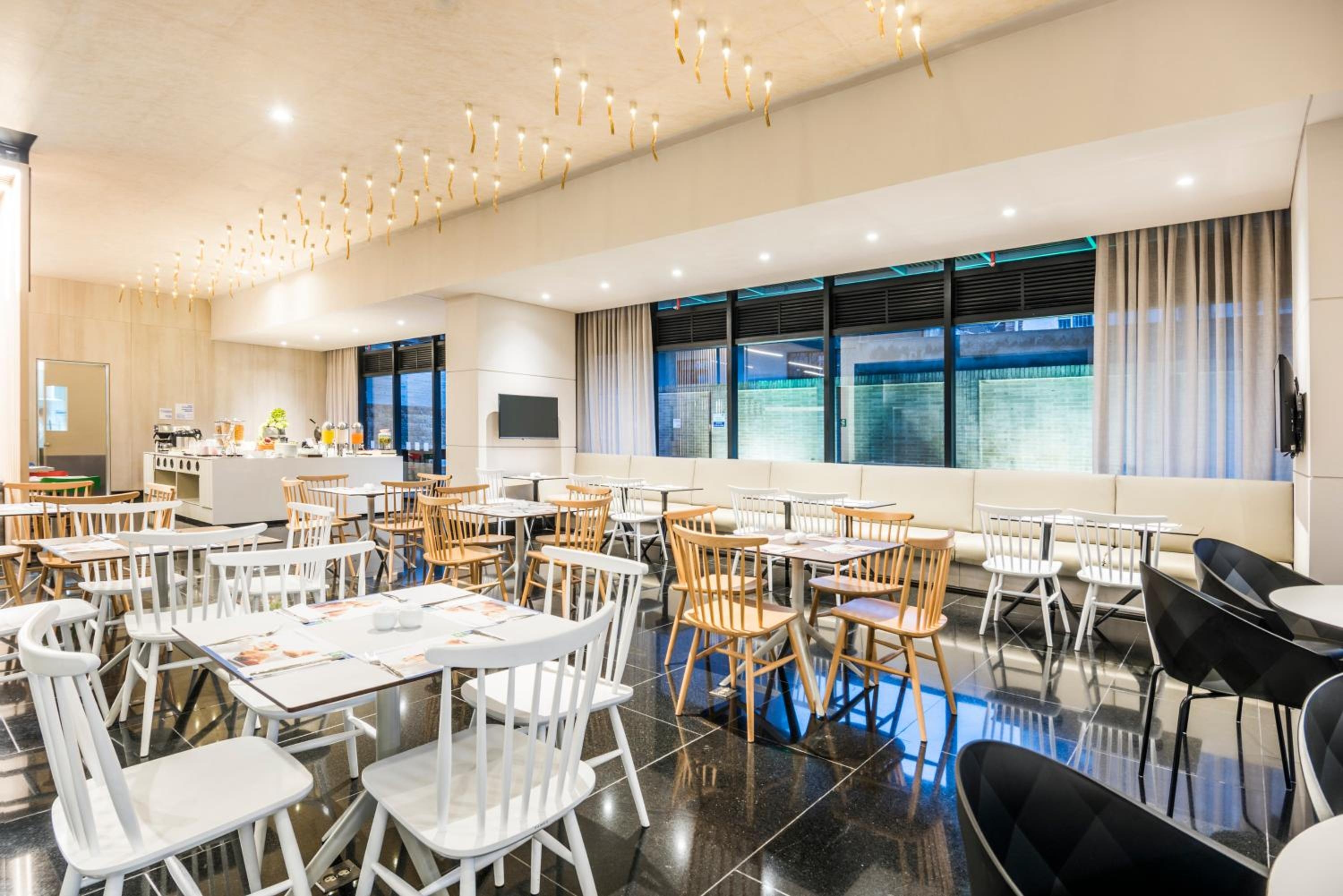 Foto de Holiday Inn Express & Suites Bogota Zona G By IHG