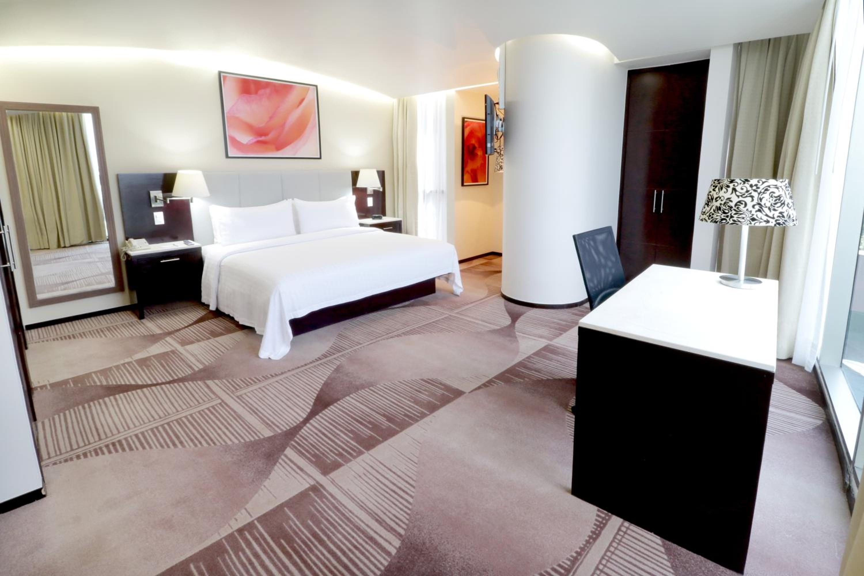 Foto de Holiday Inn Hotel & Suites Mexico Medica Sur by IHG