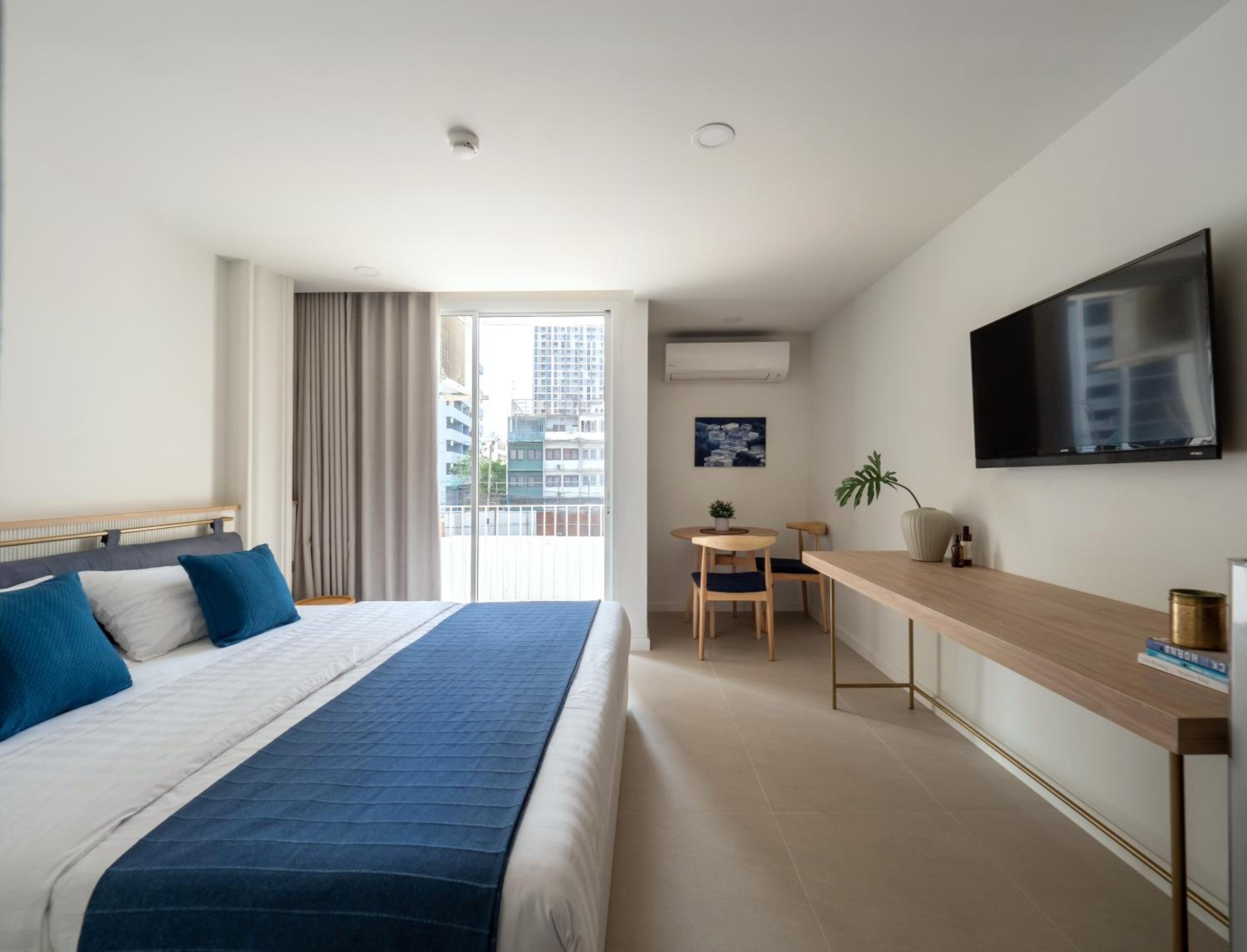 Foto de BLU 395 Ari-Saphan Khwai