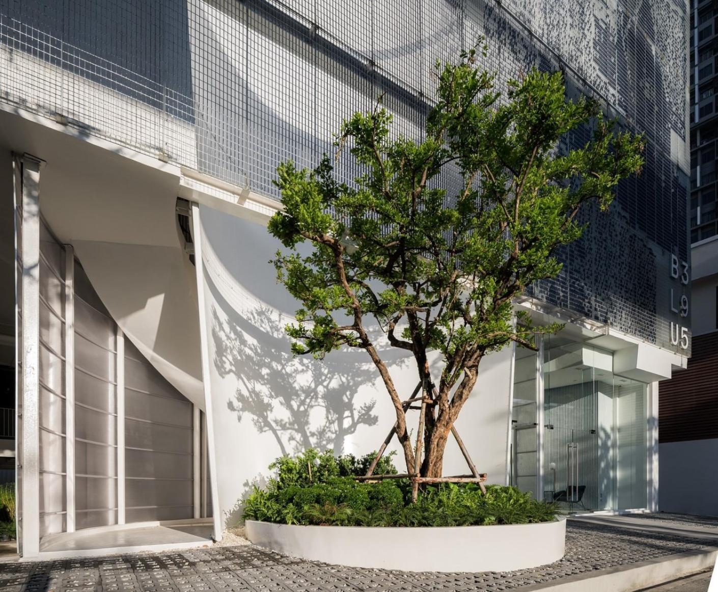 BLU 395 Ari-Saphan Khwai