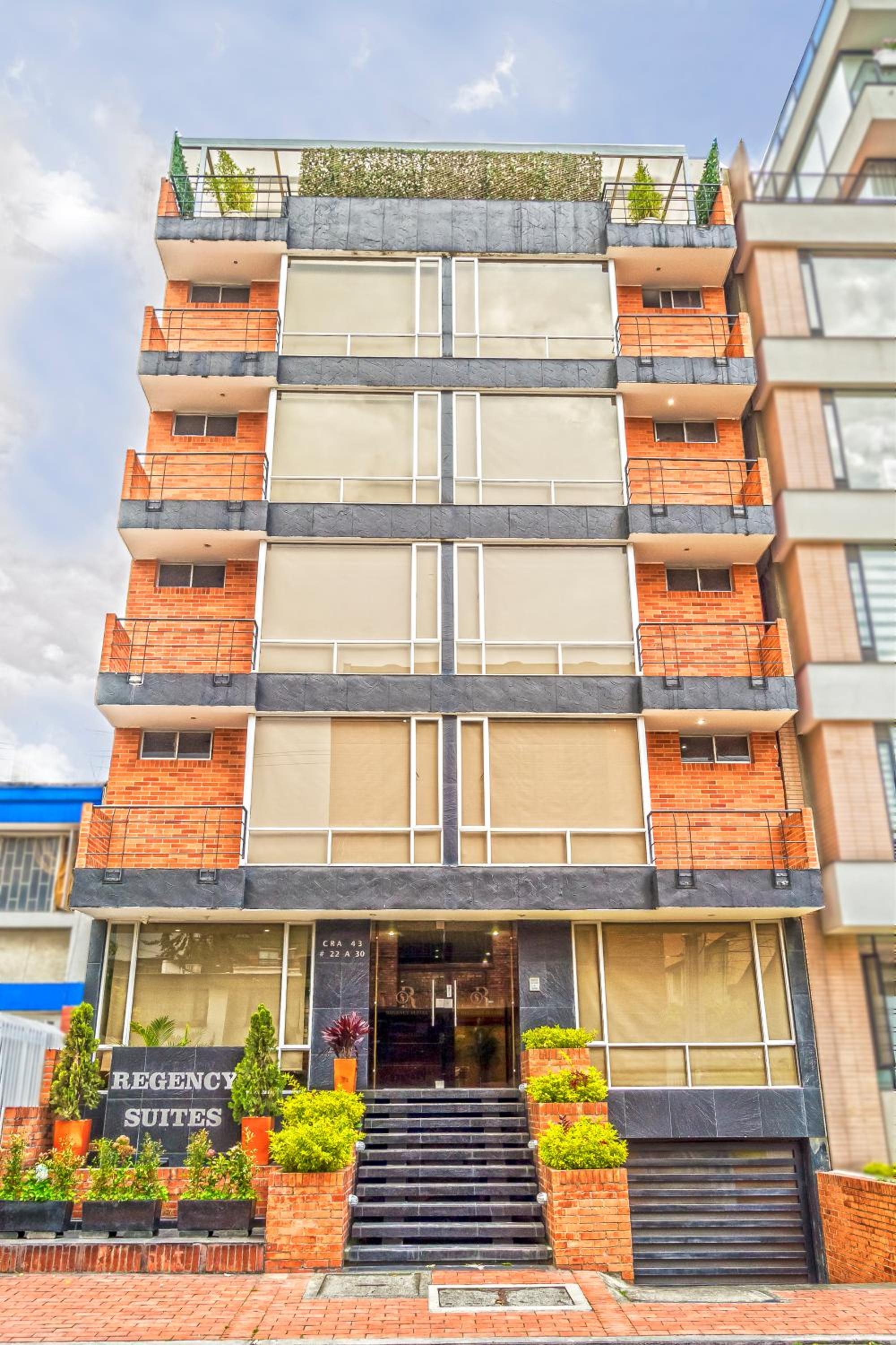 Foto de Hotel Regency Suites La Feria