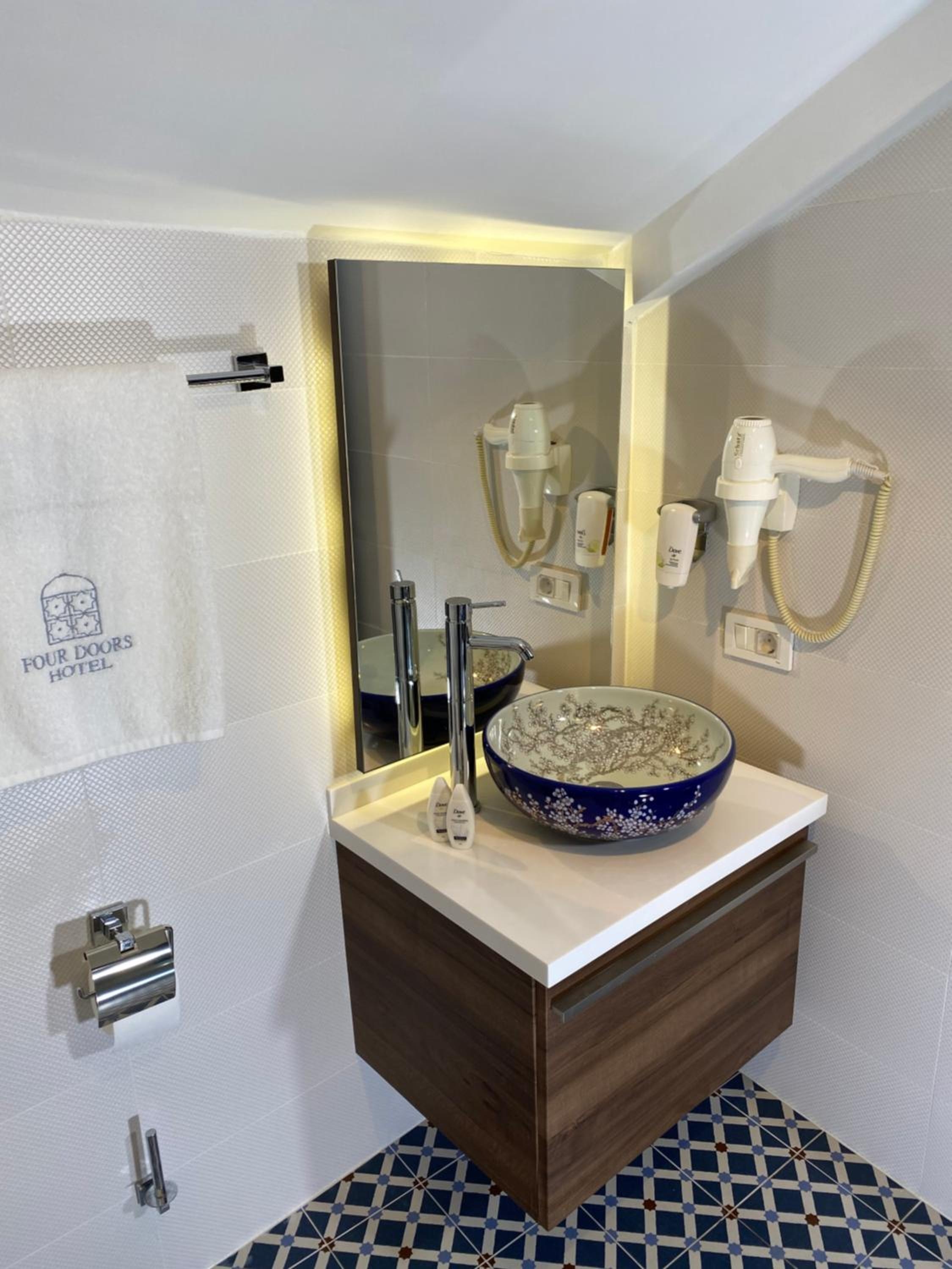 Foto de Four Doors Hotel