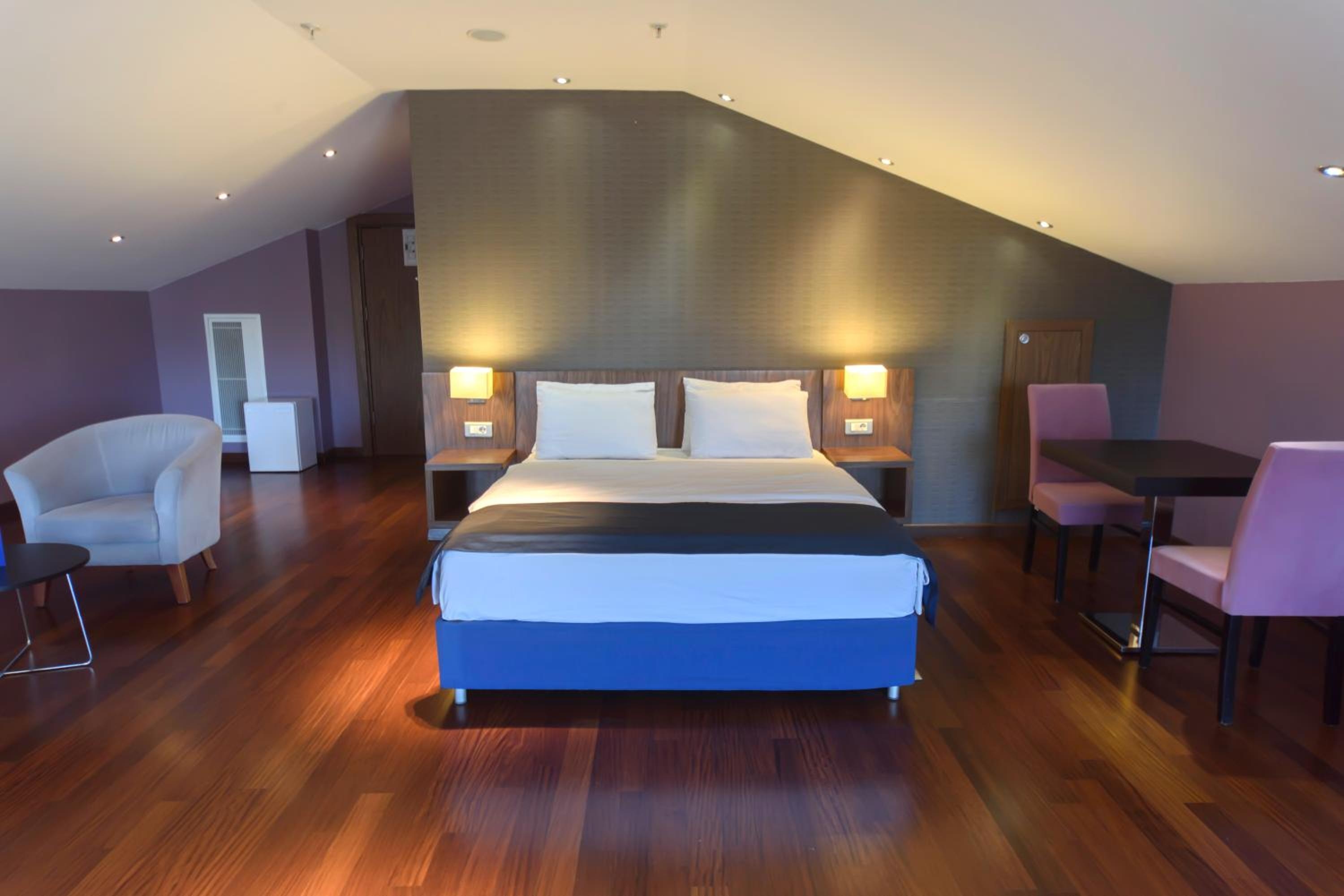 Foto de Holiday Inn Express Istanbul-Altunizade by IHG