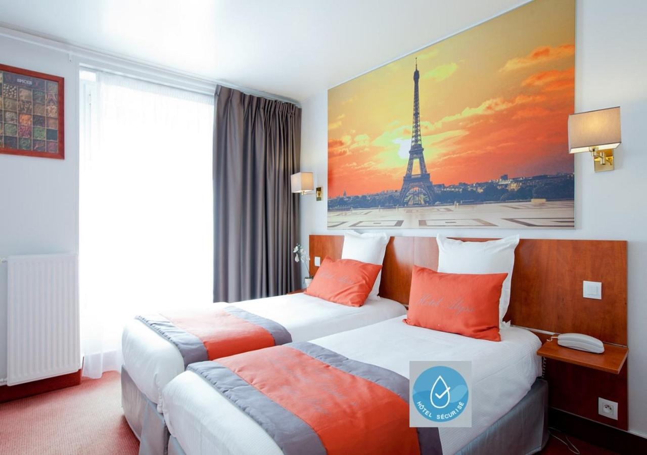 Foto de Alyss Saphir Cambronne Eiffel